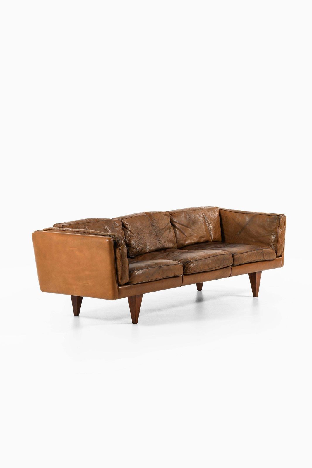 Sofa In Rosewood And Original Brown Leather By Illum Wikkelsø, 1960's photo furniture