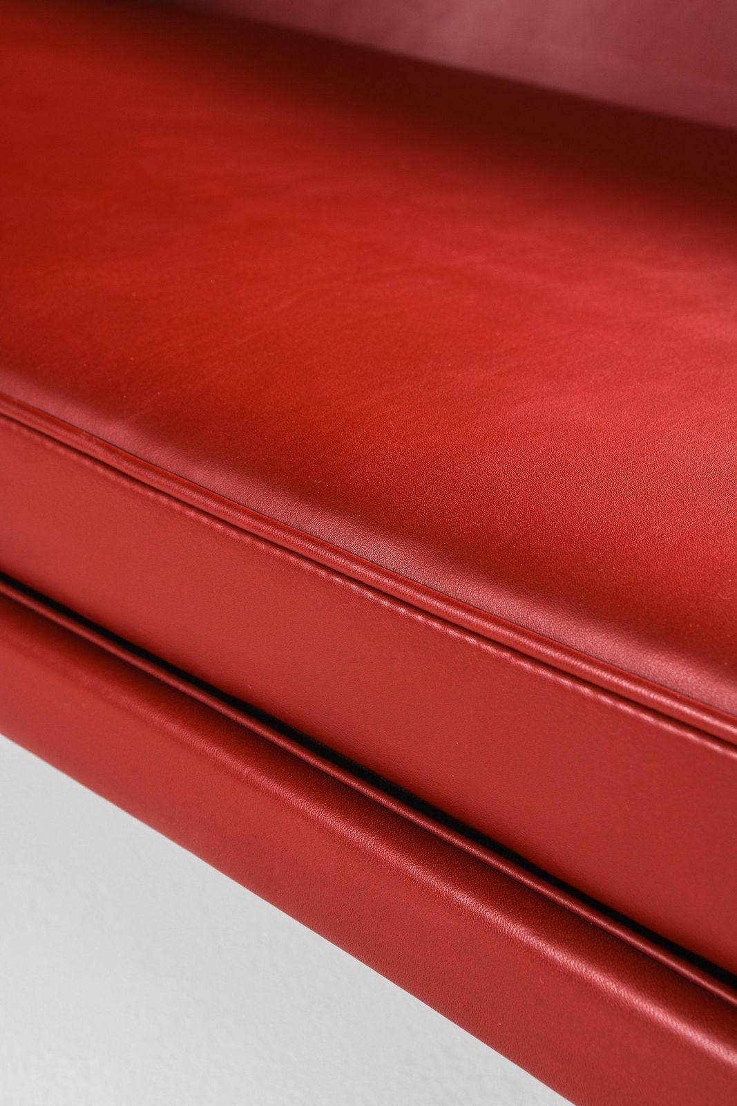 photo vinterior Sofa In Rosewood And Reupholstered In Burgundy Leather By Ib Kofod Larsen, 1956