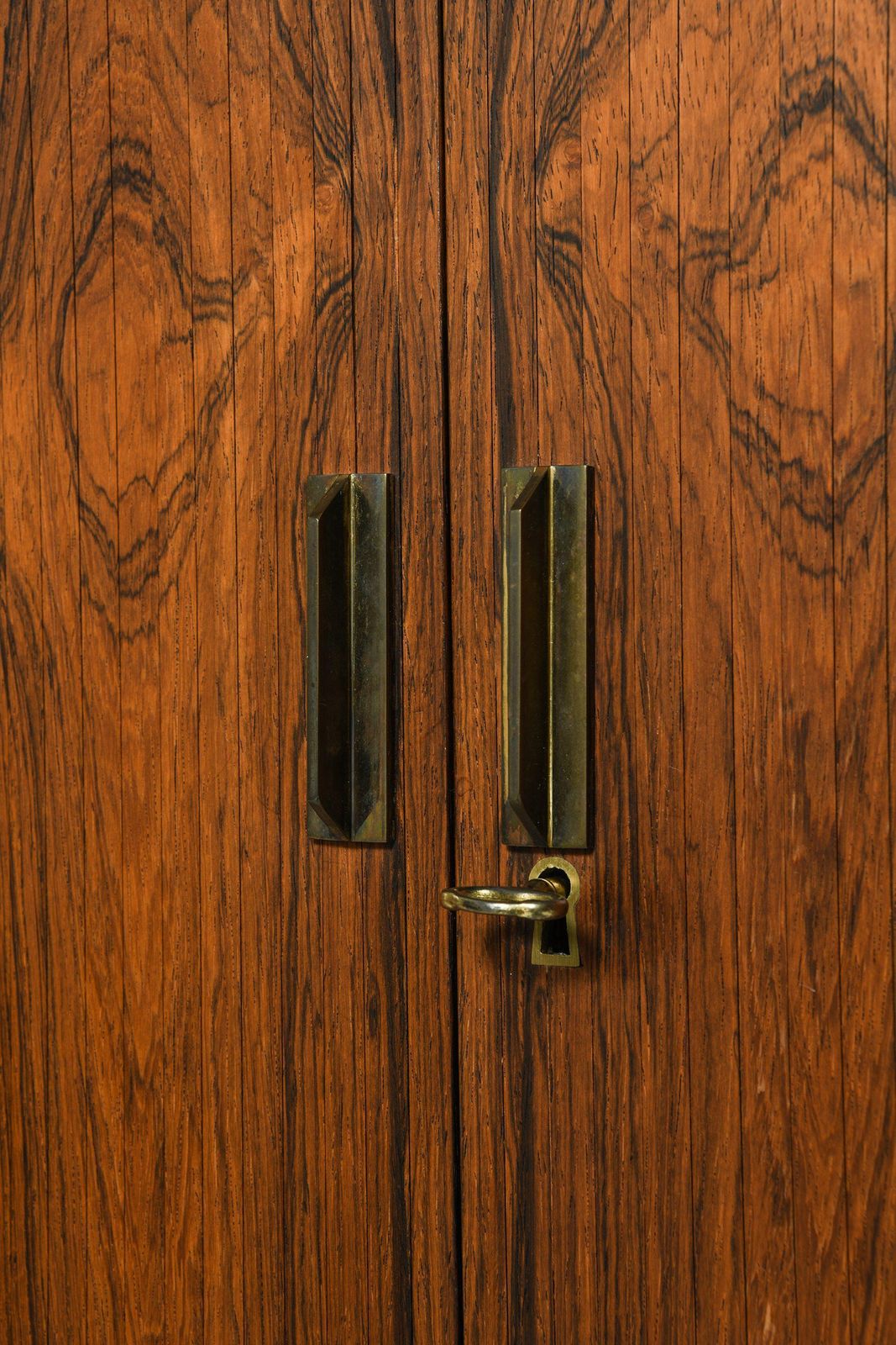 photo furniture Bar Cabinet With Tambour Doors In Rosewood And Brass By Kurt østervig, 1960's