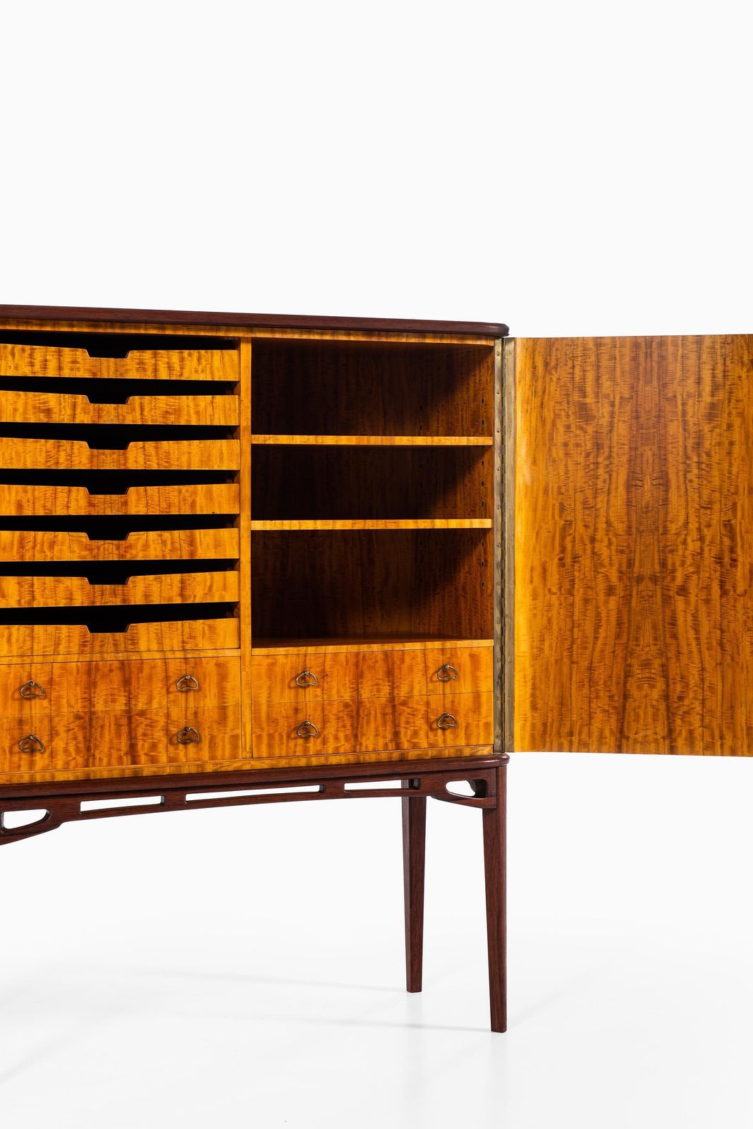 photo furniture Unique Cabinet In Rosewood And Burlwood Produced In Sweden
