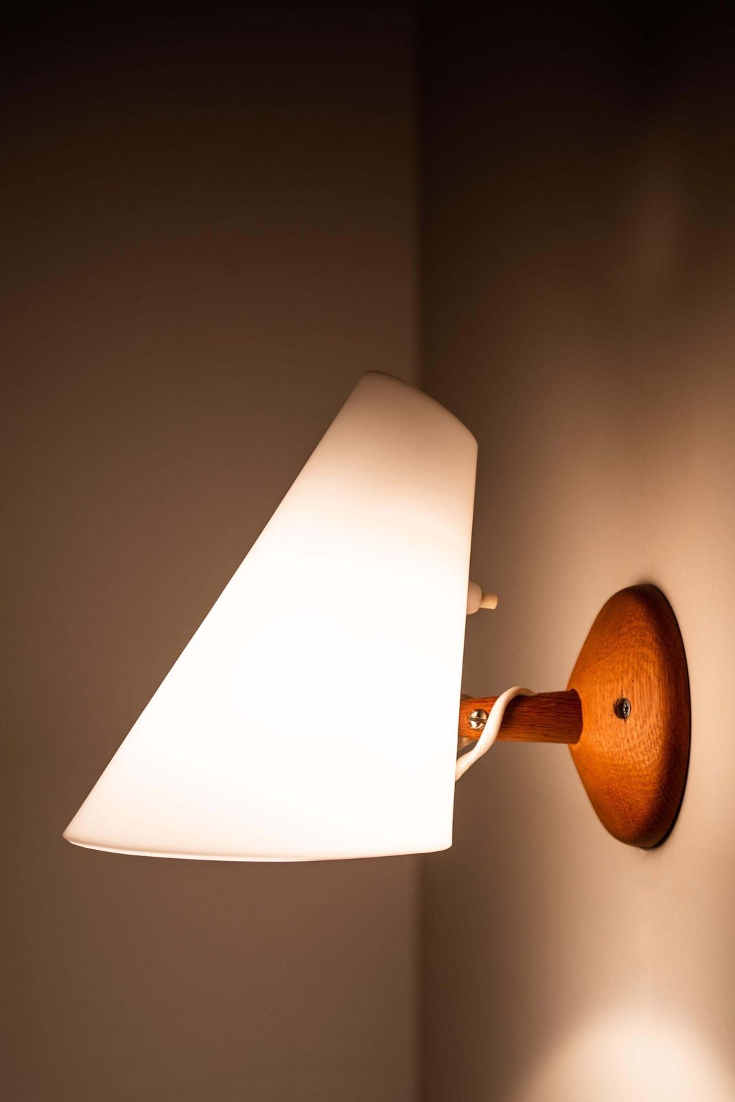 Uno & östen Kristiansson Wall Lamps Produced By Luxus In Vittsjö, Sweden photo Lighting