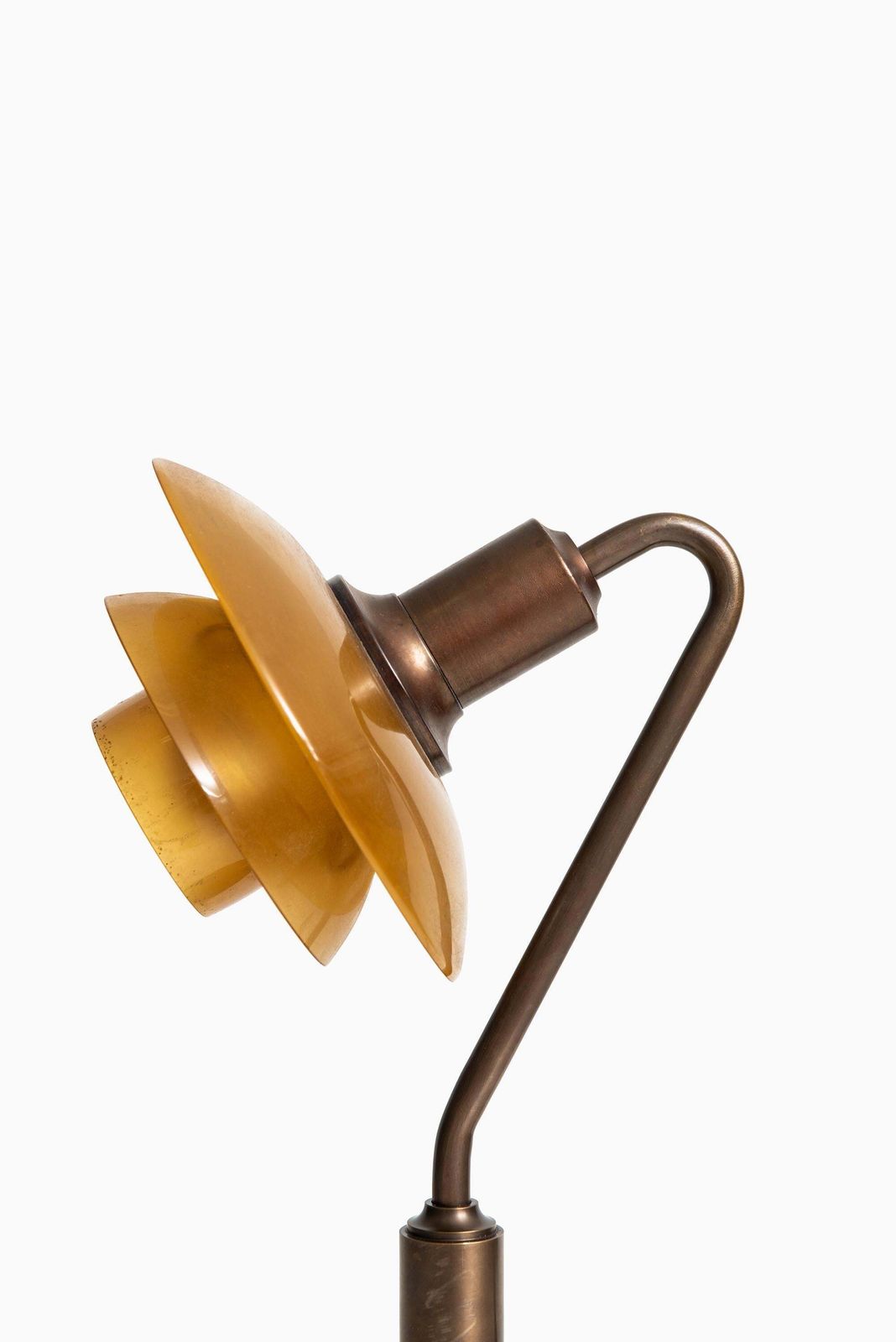 Poul Henningsen Table Lamp Model Ph 2/2 'Vintergækken' By Louis Poulsen photo furniture