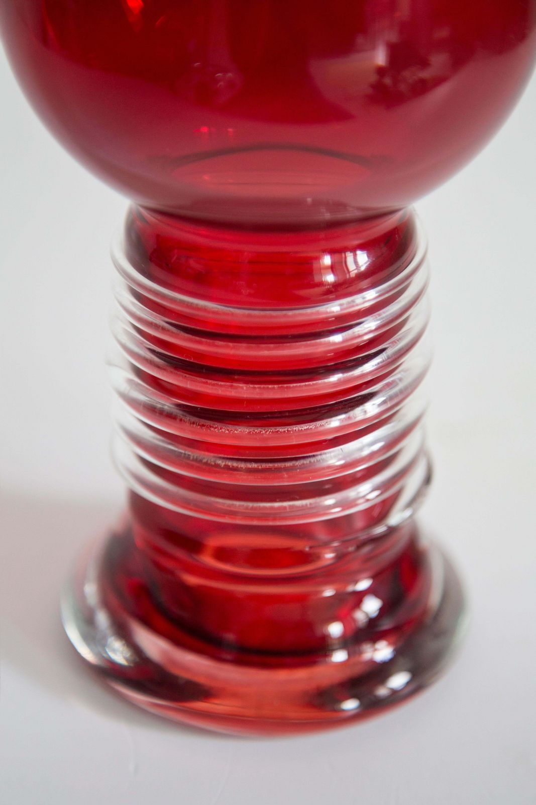 photo for sale Mid Century Vintage Artistic Glass Red Vase, Tarnowiec, Sulczan, Europe, 1970s