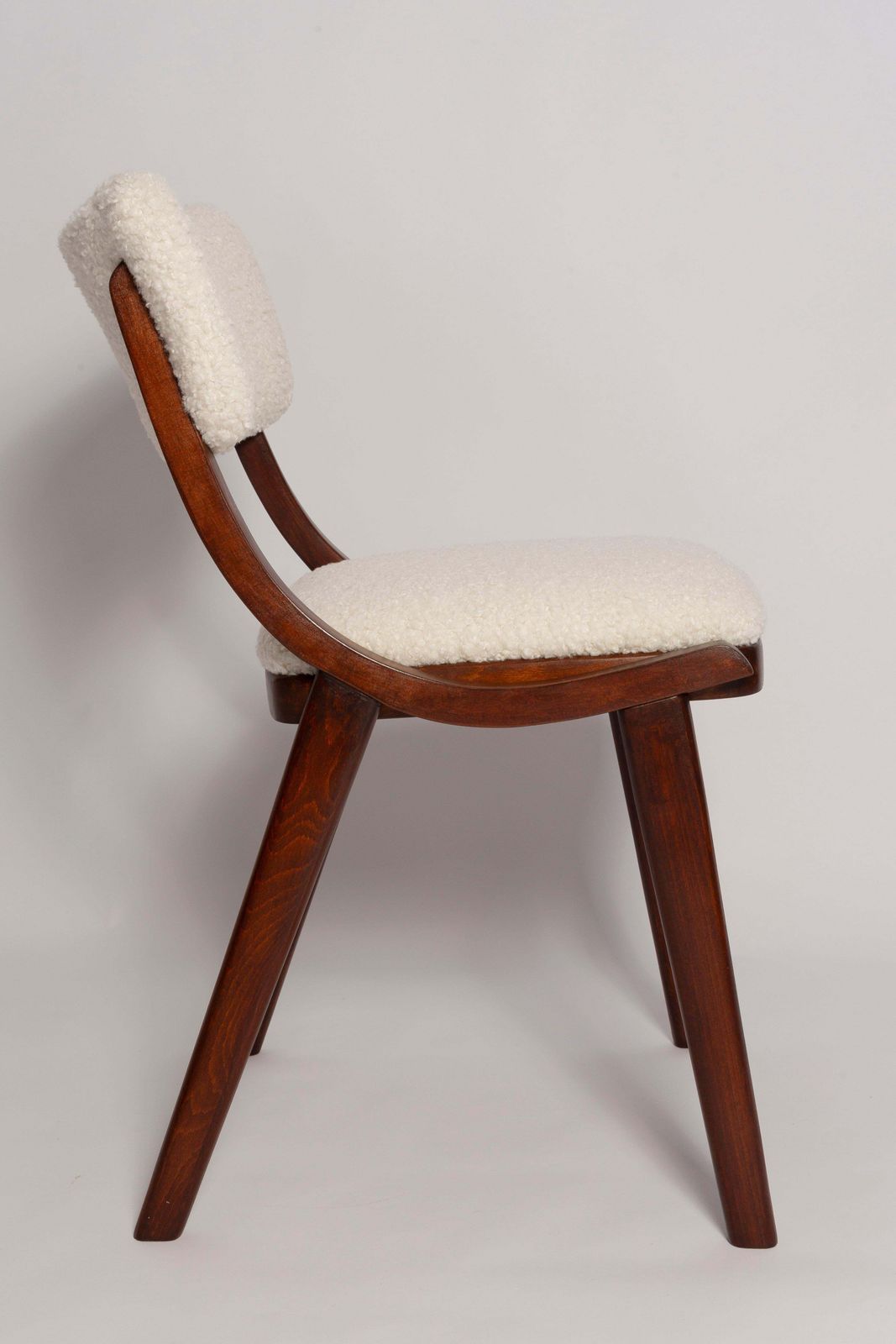 Mid Century Modern Bumerang Chair, Lichtcrème Witte Bouclé, Polen, Jaren 1960 photo Meubels
