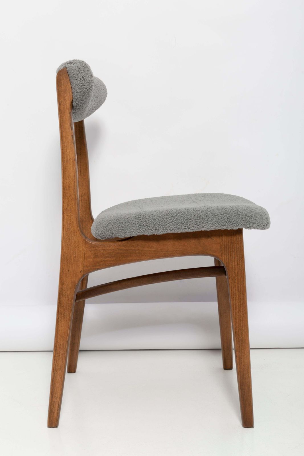 Mid Century Grijze Bouclé Stoel Ontworpen Door Rajmund Halas, Polen, Jaren 1960 photo 510.0