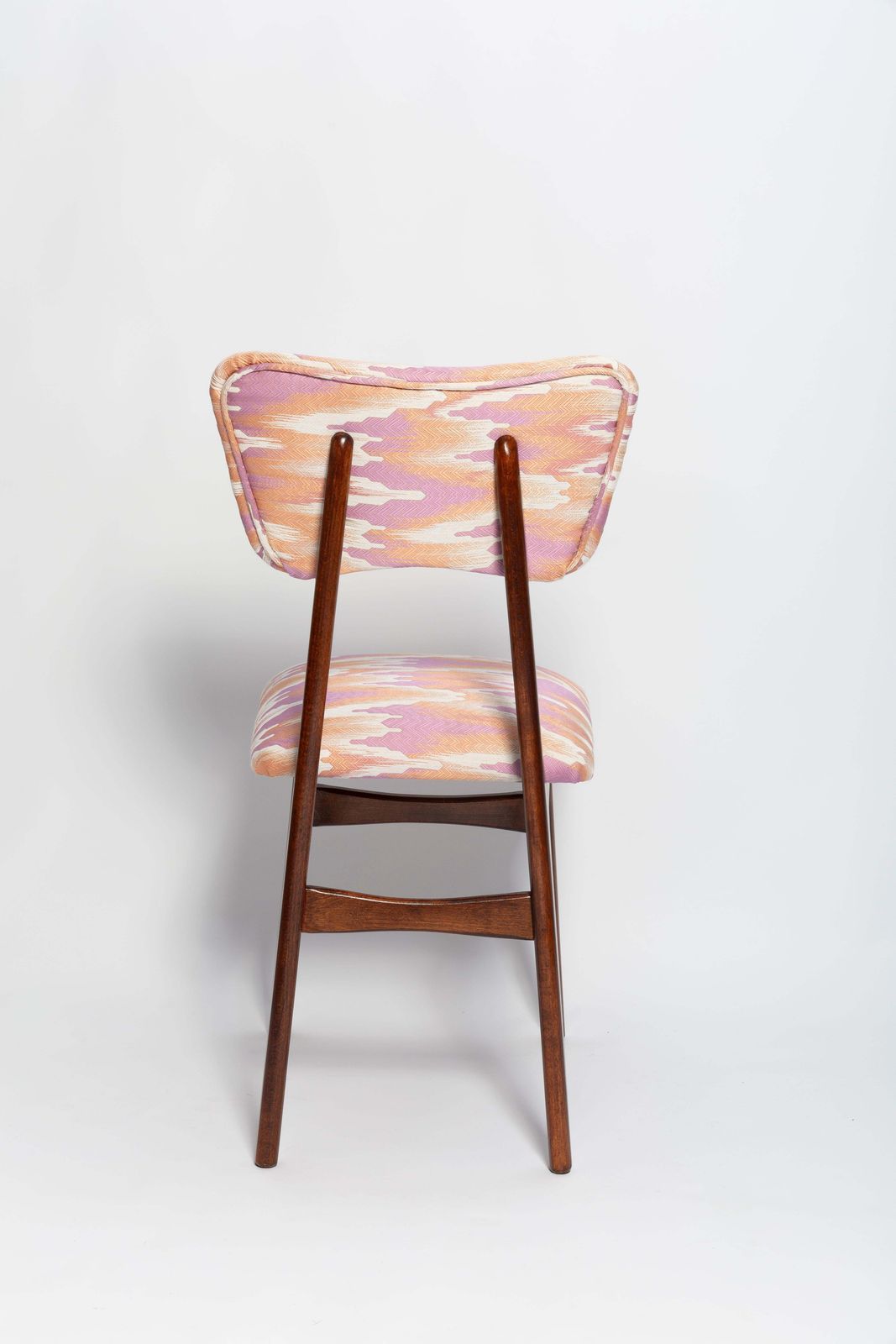 photo furniture Mid Century Butterfly Chair, Pink Fandango Jacquard, Donker Hout, Europa, Jaren 1960