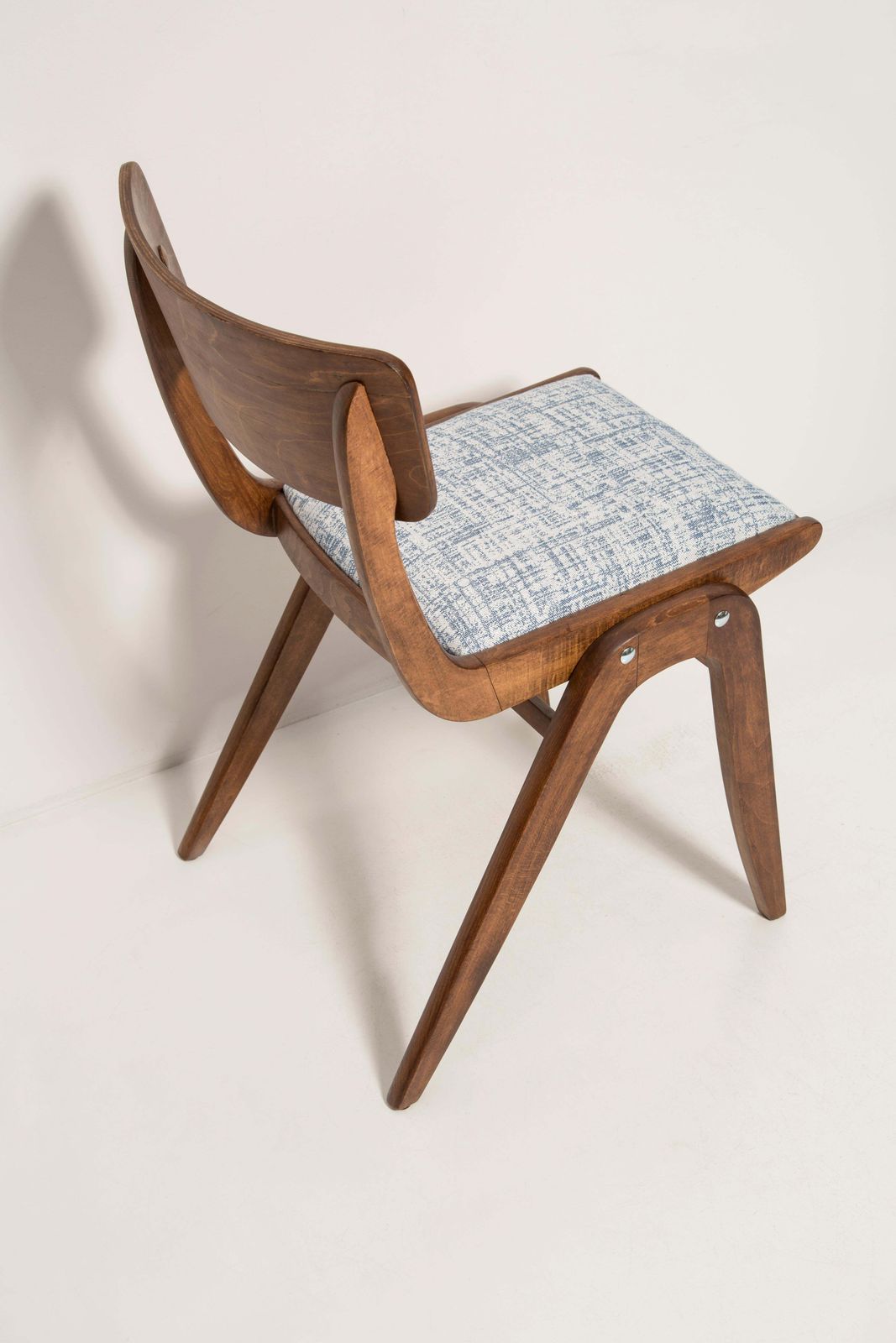 Mid Century Wit En Blauw Linnen Boomerang Stoel, Donker Hout, Polen, Jaren 1960 photo buy