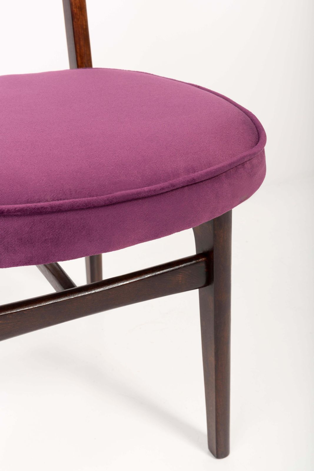20th Century Plum Violet Velvet Rajmund Halas Chair, 1960s photo vintage