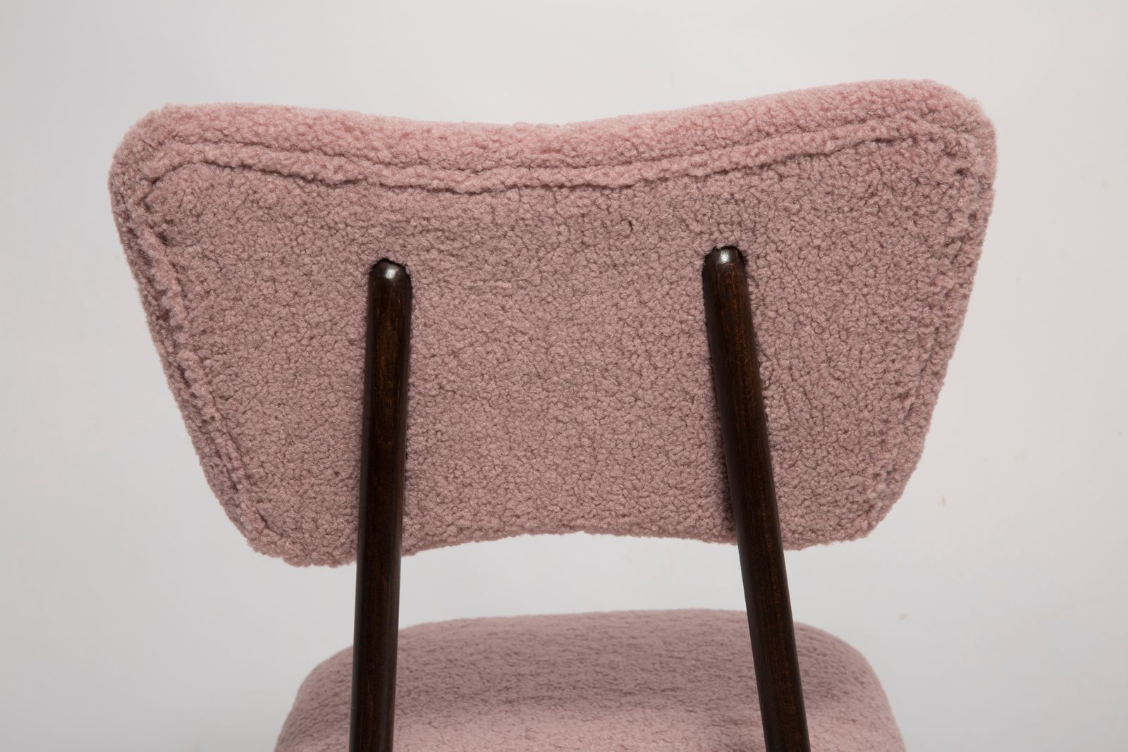 photo vinterior Mid Century Butterfly Dining Chair, Pink Boucle And Walnut Wood, Poland, 1960s