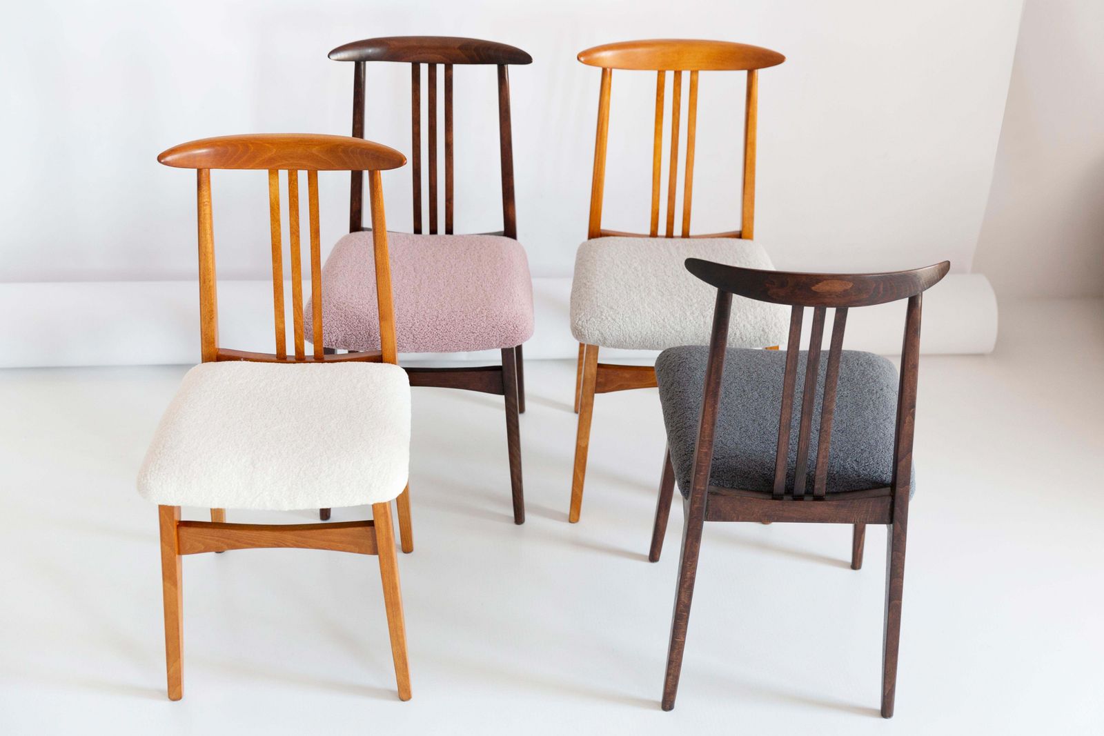 Mid Century Modern Grijze Bouclé Fauteuil, Ontworpen Door M. Zielinski, Europa, Jaren 1960 photo vinterior
