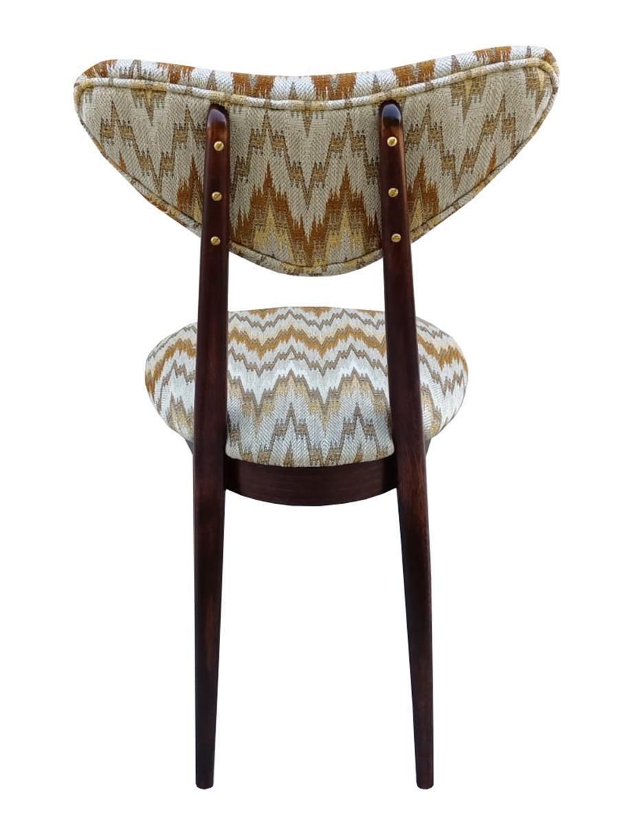 Mid Century Heart Chair, Geel Gaston Daniela Jacquard, Donker Hout, Europa Ca. Jaren 1960 photo vinterior