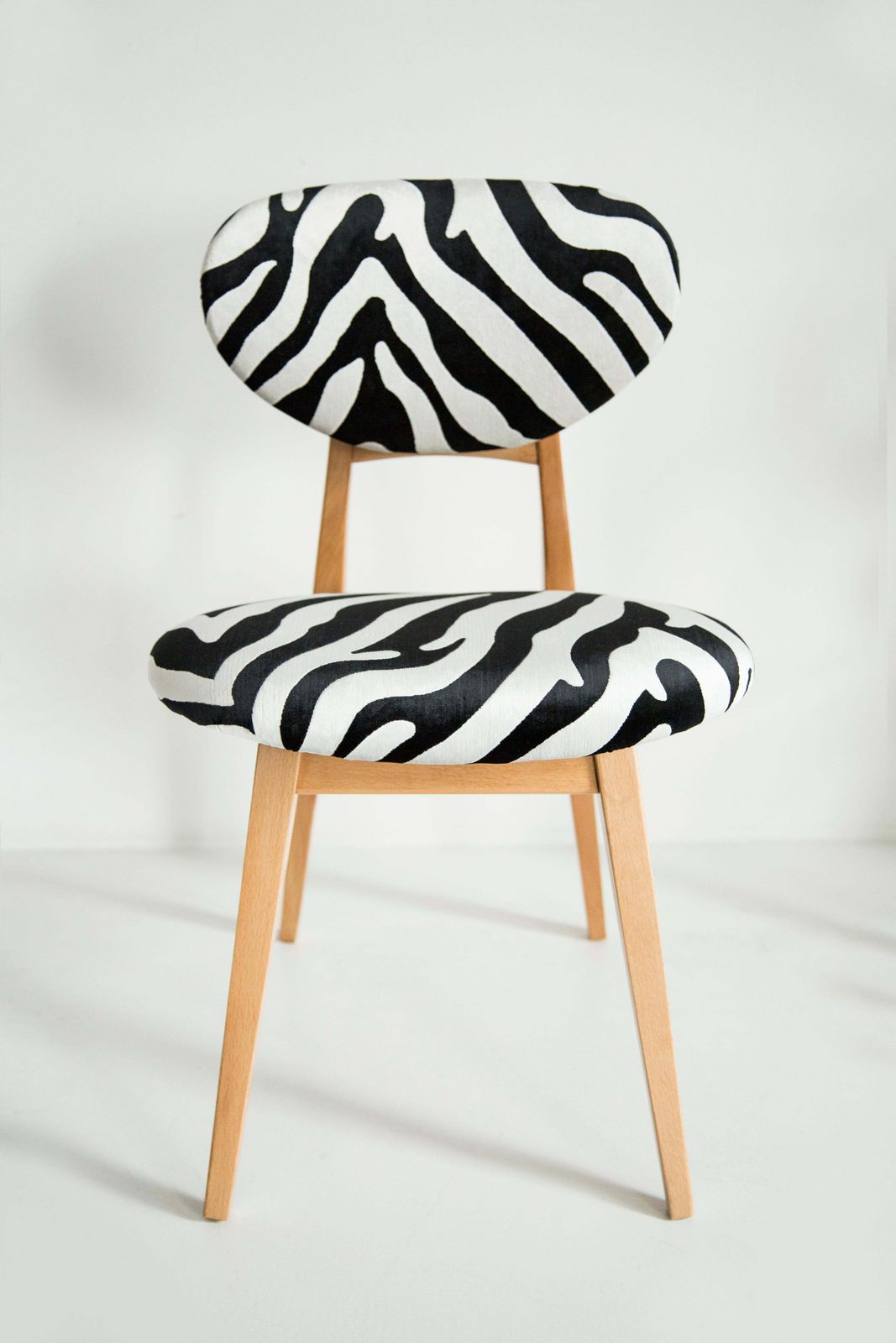 Mid Century Zebra Chair, Type 200/128, By J. Kedziorek, Europe, 1960s photo furniture
