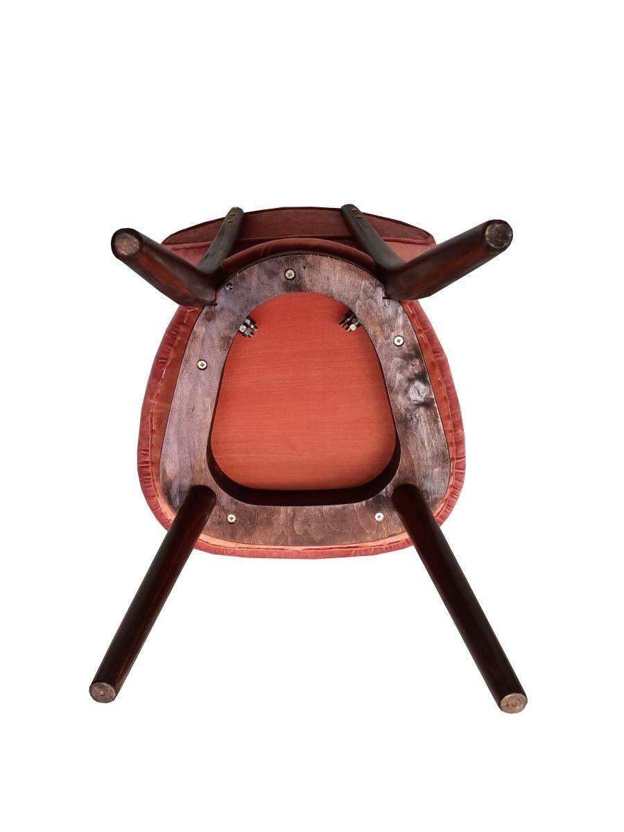 Set Van Acht Mid Century Oranje Fluwelen Stoelen Met Walnootkleurig Hout, Model "Hart", Polen, Ca. Jaren 1960 photo vintage