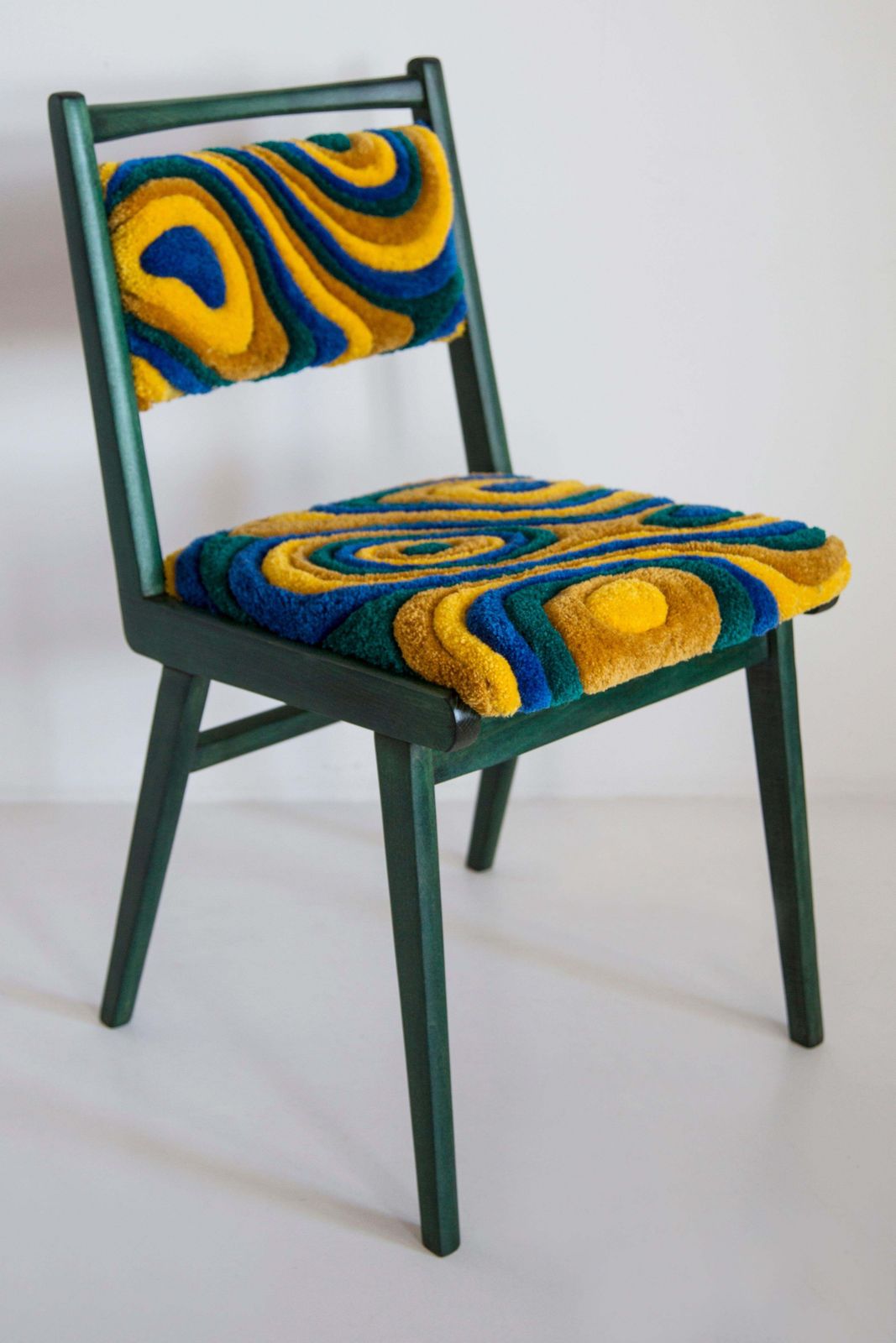 photo for sale Mid Century Fauteuil, Handgeknoopt Wol In Groen En Geel, Europa, Polen, Jaren 1960