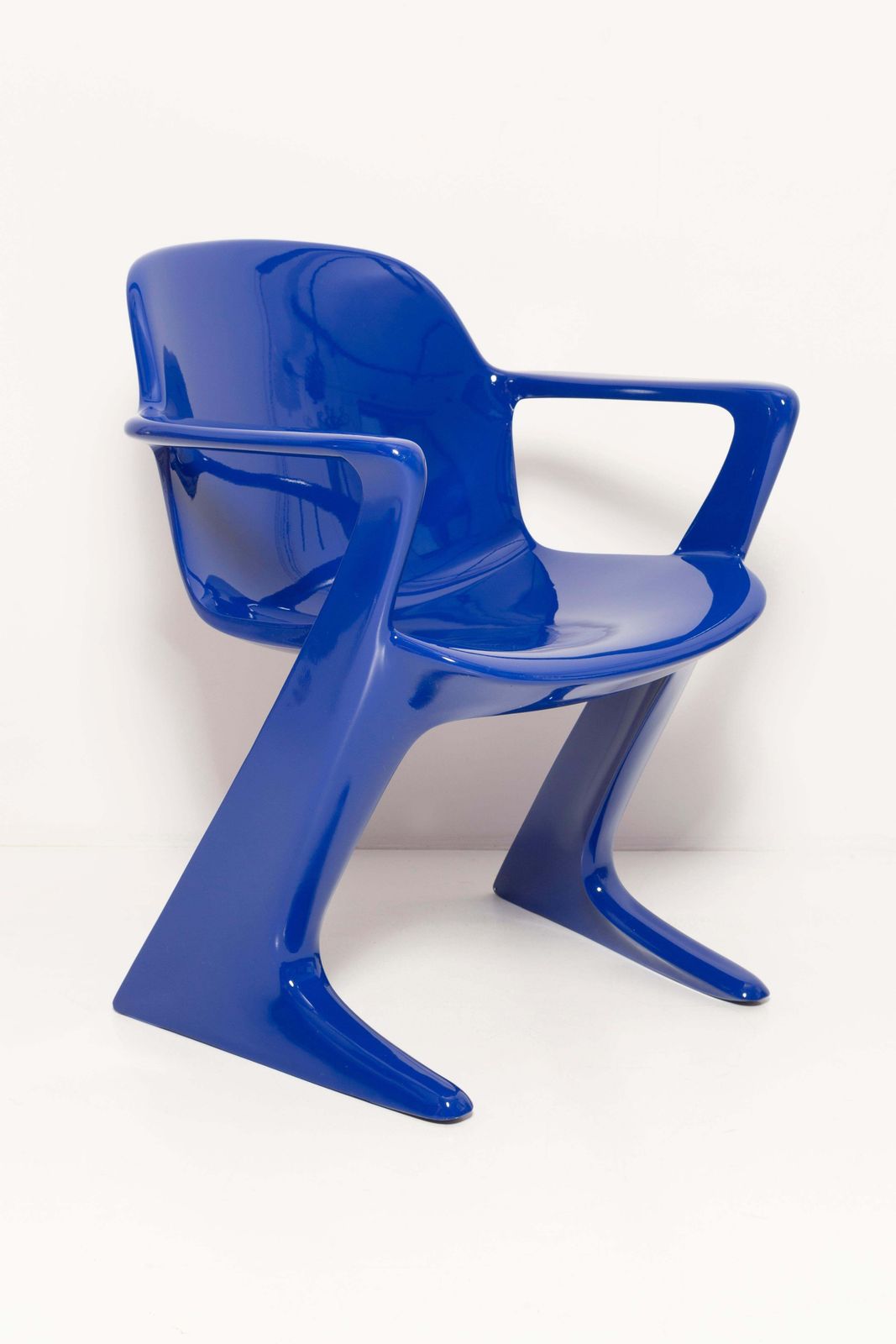 Ultramarijnblauwe Kangaroo Chair, Ontworpen Door Ernst Moeckl, Duitsland, 1968 photo for sale