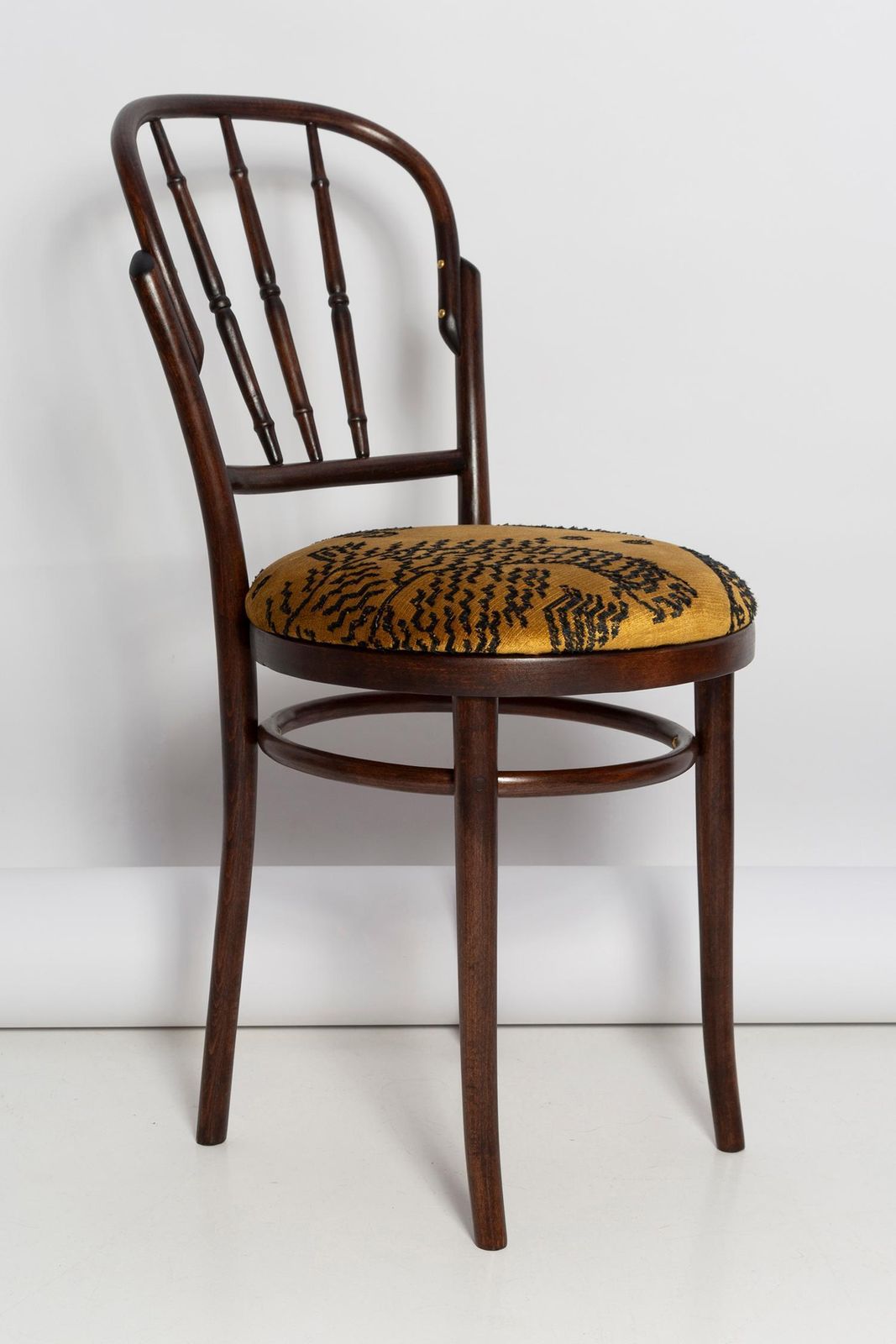 photo furniture Pair Of Mid Century Beige Tiger Dedar Chairs, Fameg Factory, Poland, 1960s