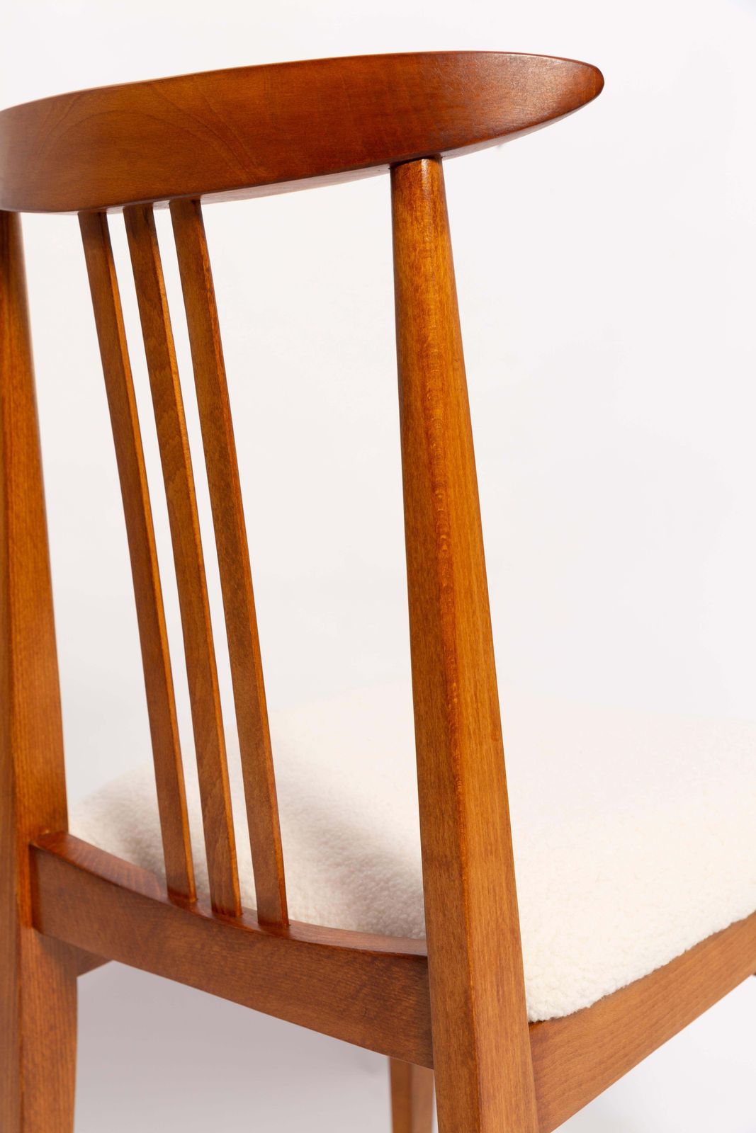 Set Van Vier Mid Century Stoelen In Crème/Ivoor Bouclé, Door M. Zielinski, Europa, Jaren 1960 photo vinterior