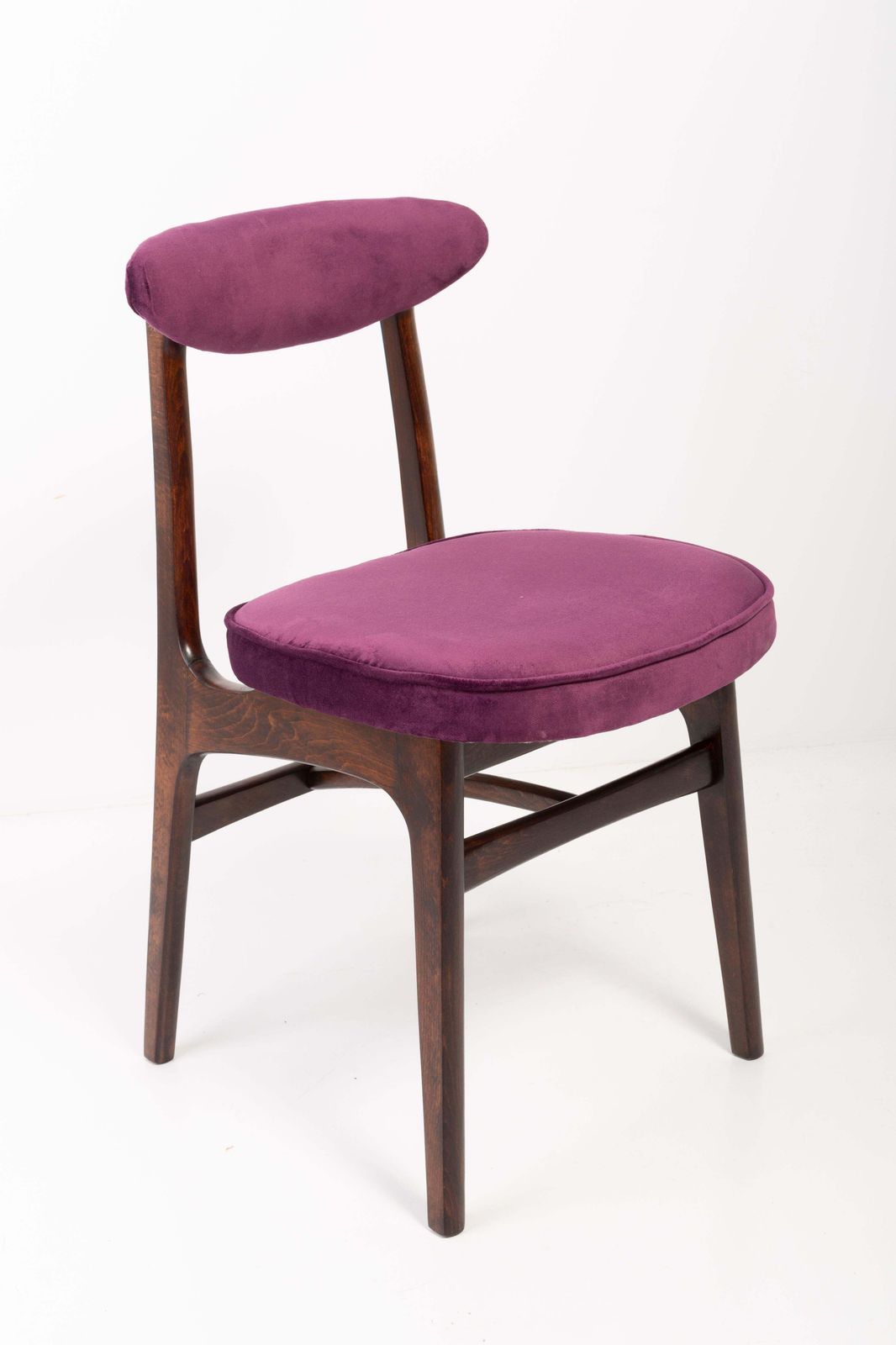 Set Van Vier Rajmund Halas Stoelen In Pruimkleurig Violet Fluweel, Ca. Jaren 1960 photo furniture