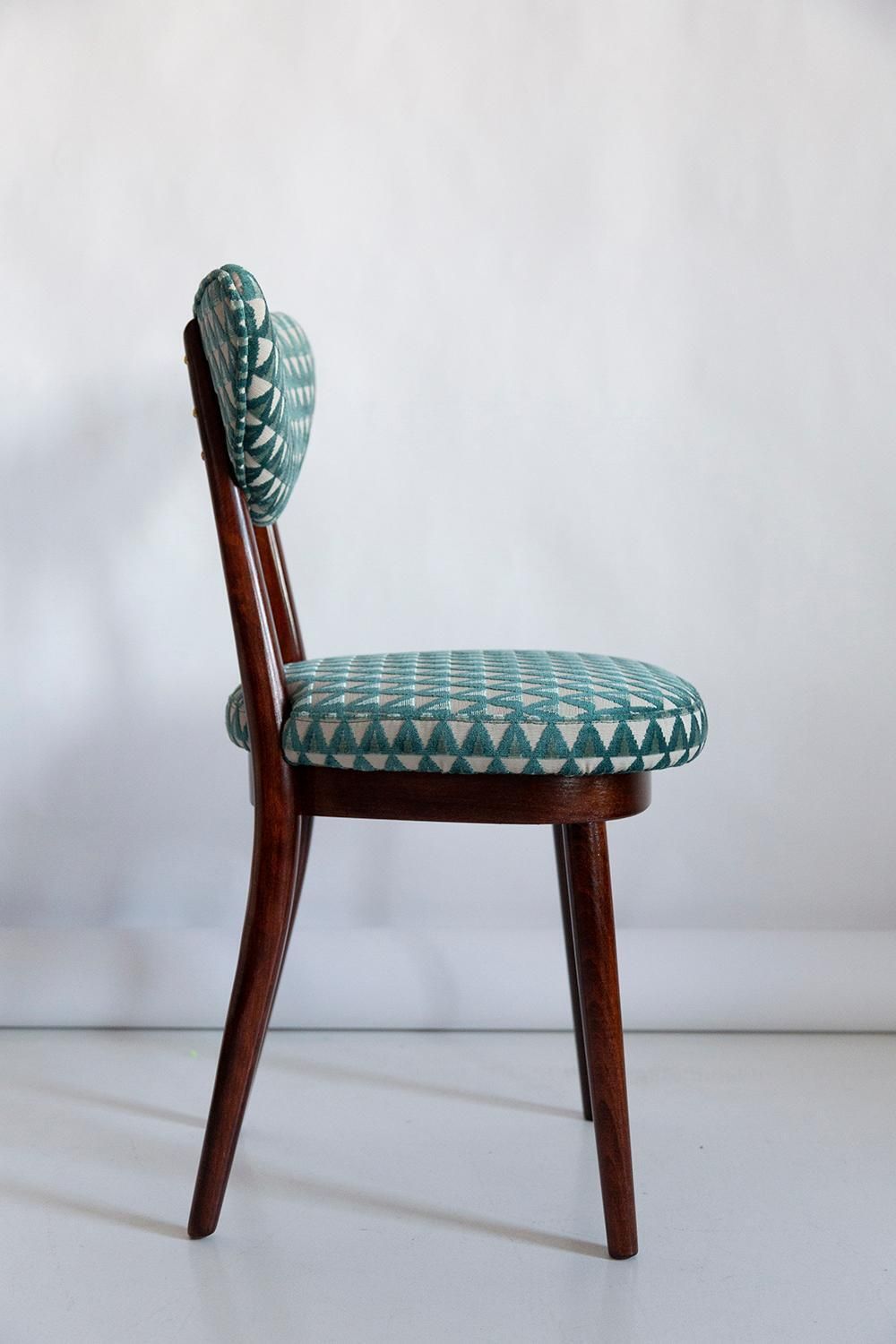 photo furniture Mid Century Heart Chair In Amuleto Green Velvet, Europe, 1960s