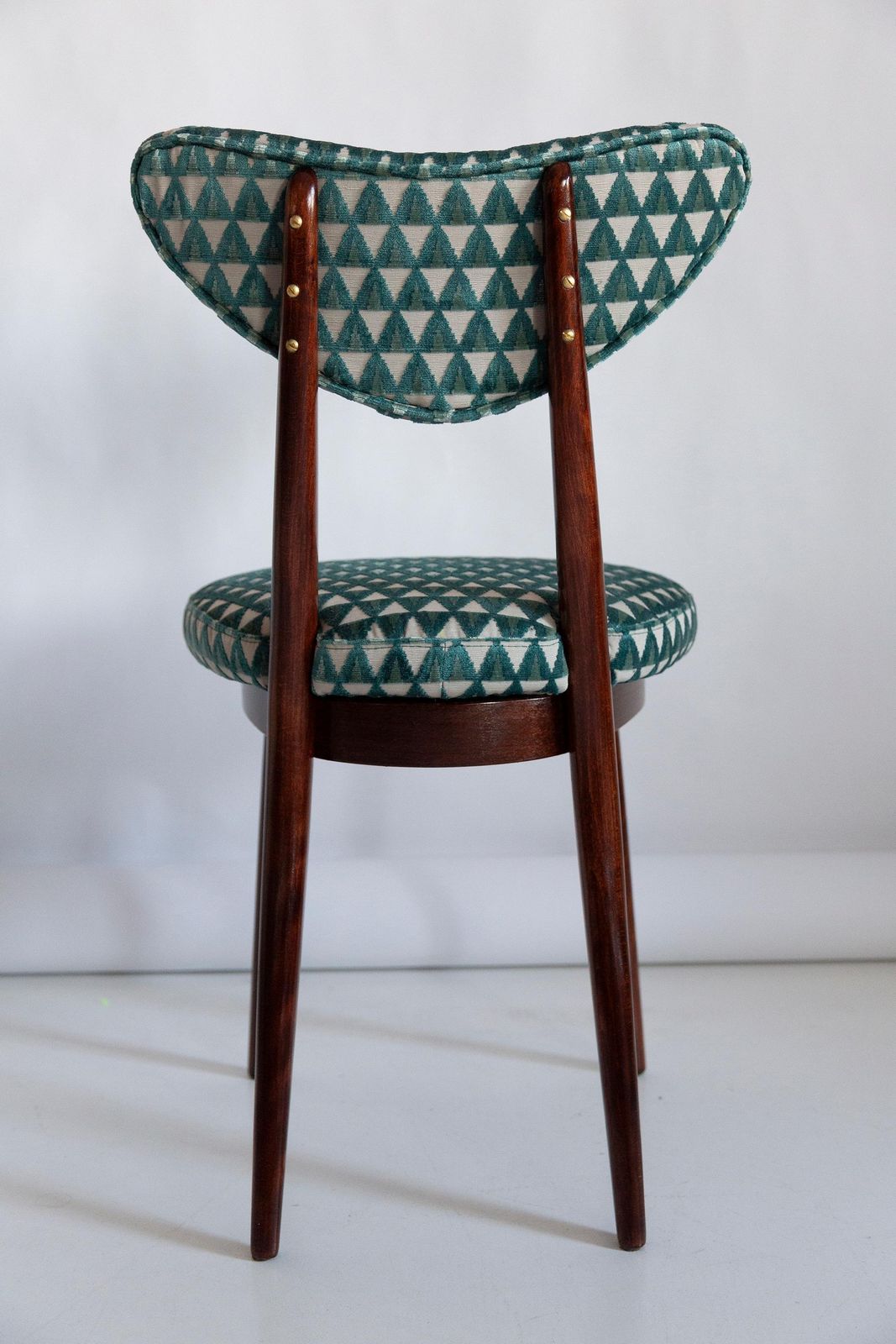 Furniture Mid Century Heart Chair In Amuleto Green Velvet, Europe, 1960s photo