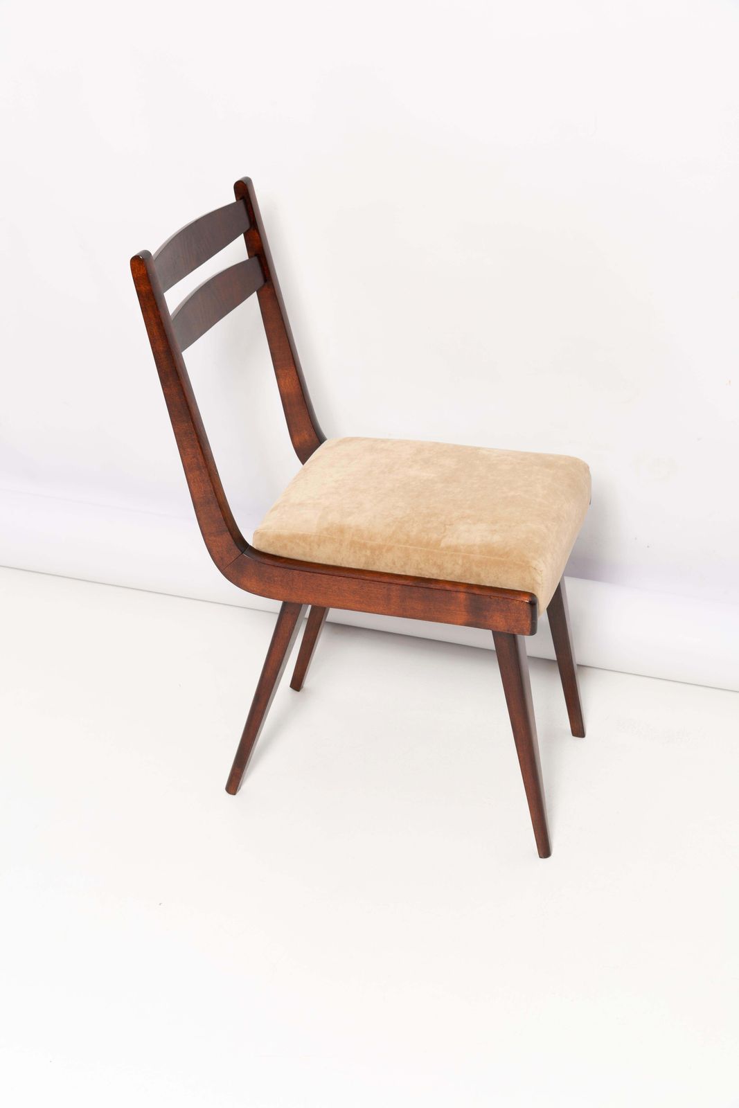 Set Van Vier Mid Century Gazelle II Stoelen In Beige Hout, Europa, Ca. Jaren 1960 photo 2381.0