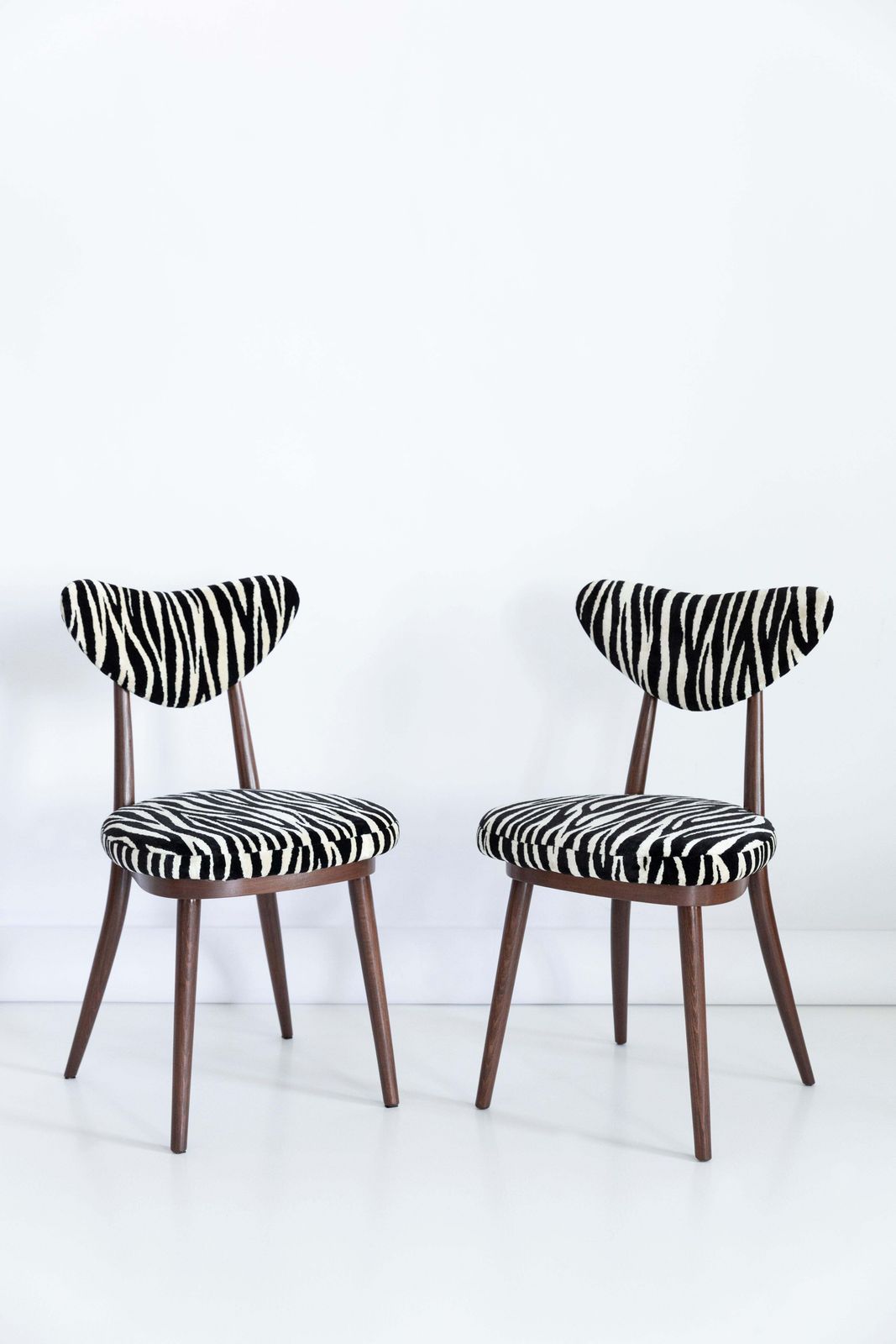 Set Midcentury Zebra Black White Heart Chairs, Hollywood Regency, Poland, 1960s photo buy