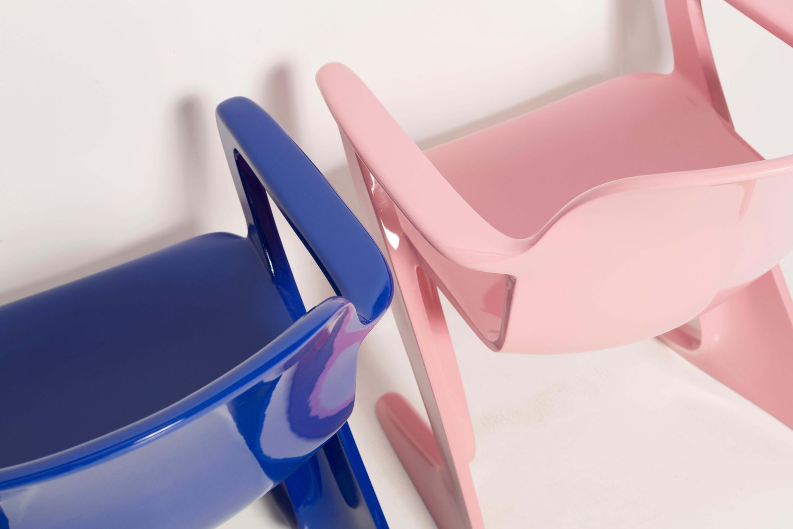 Two Mid Century Baby Pink And Blue Kangaroo Chairs, Ernst Moeckl, Germany, 1968 photo vinterior