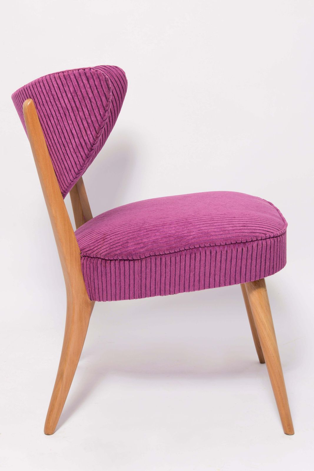 Mid Century Violet Fluwelen Club Fauteuil, Europa, Jaren 1960 photo Meubels