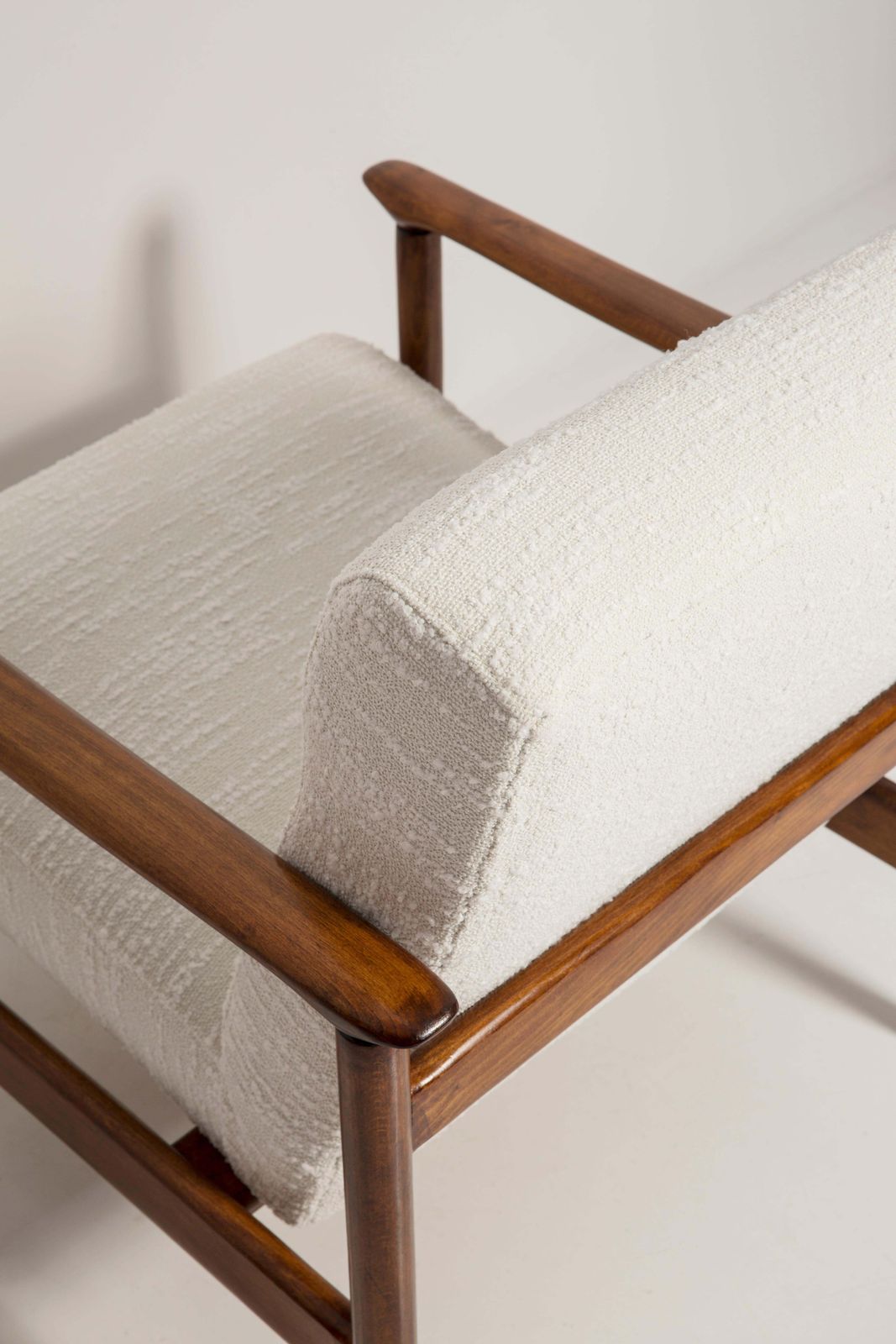 photo buy Mid Century Witte Bouclé Fauteuil, Gfm 142, Edmund Homa, Europa, Jaren 1960