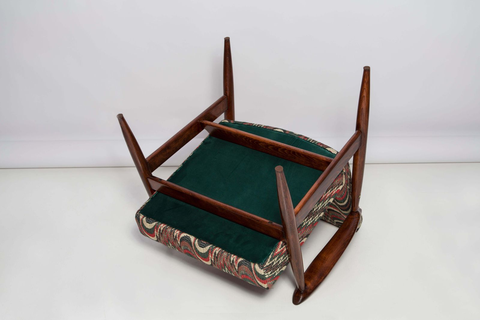 photo for sale Mid Century Flimflam Jacquard Fauteuil, Ontworpen Door J. Kedziorek, Europa, Jaren 1960