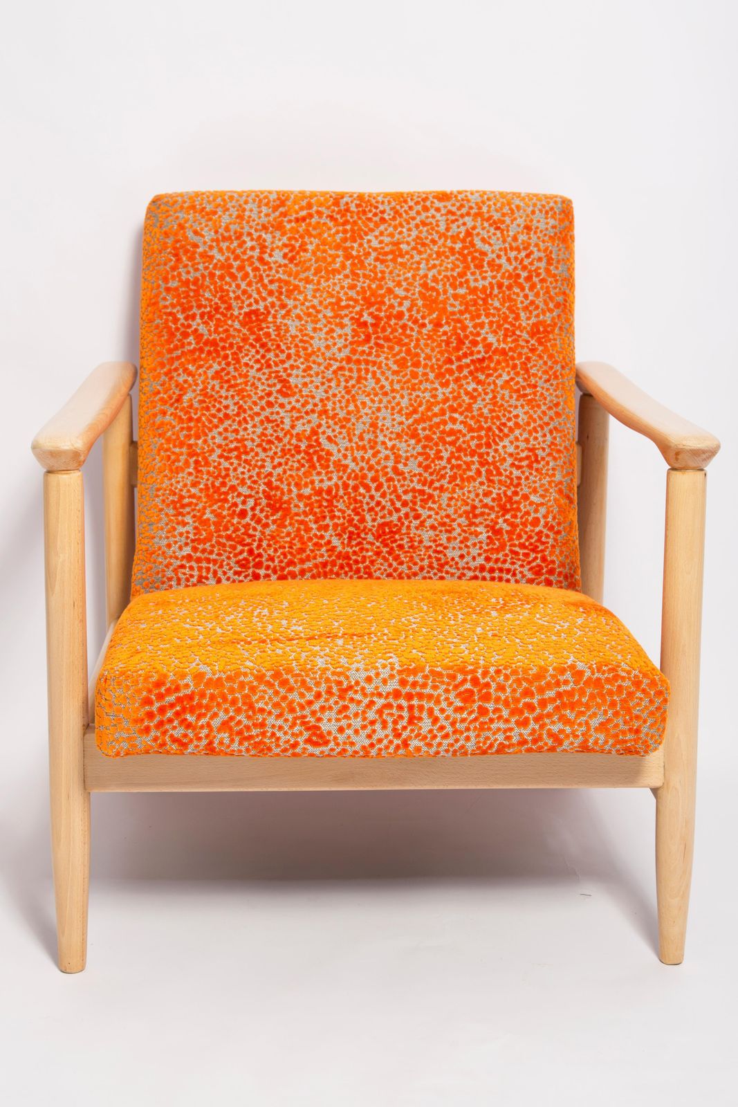 Midden 20e Eeuw Oranje Fluwelen Fauteuil, Edmund Homa, Europa, Jaren 1960 photo vintage