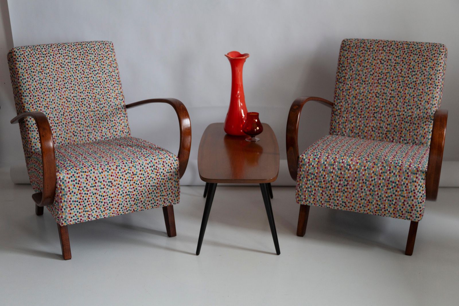 Set Van Twee Mid Century Fauteuils Met Fluwelen Stip Bekleding Door J. Halabala, Tsjechië, Ca. Jaren 1950 photo 2548.0