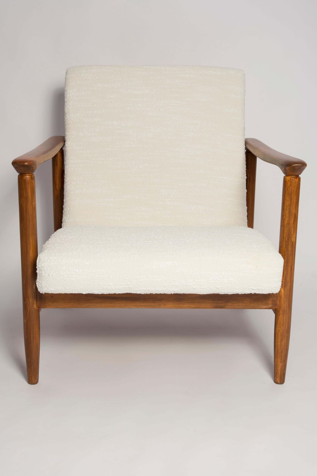 photo vinterior Paar Mid Century Witte Bouclé Fauteuils, Gfm 142, Edmund Homa, Europa, Jaren 1960