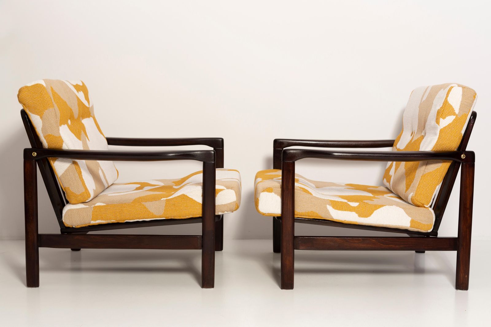 Set Of Two Mid Century Camouflage Armchairs, Zenon Baczyk, Poland, 1960s photo Furniture