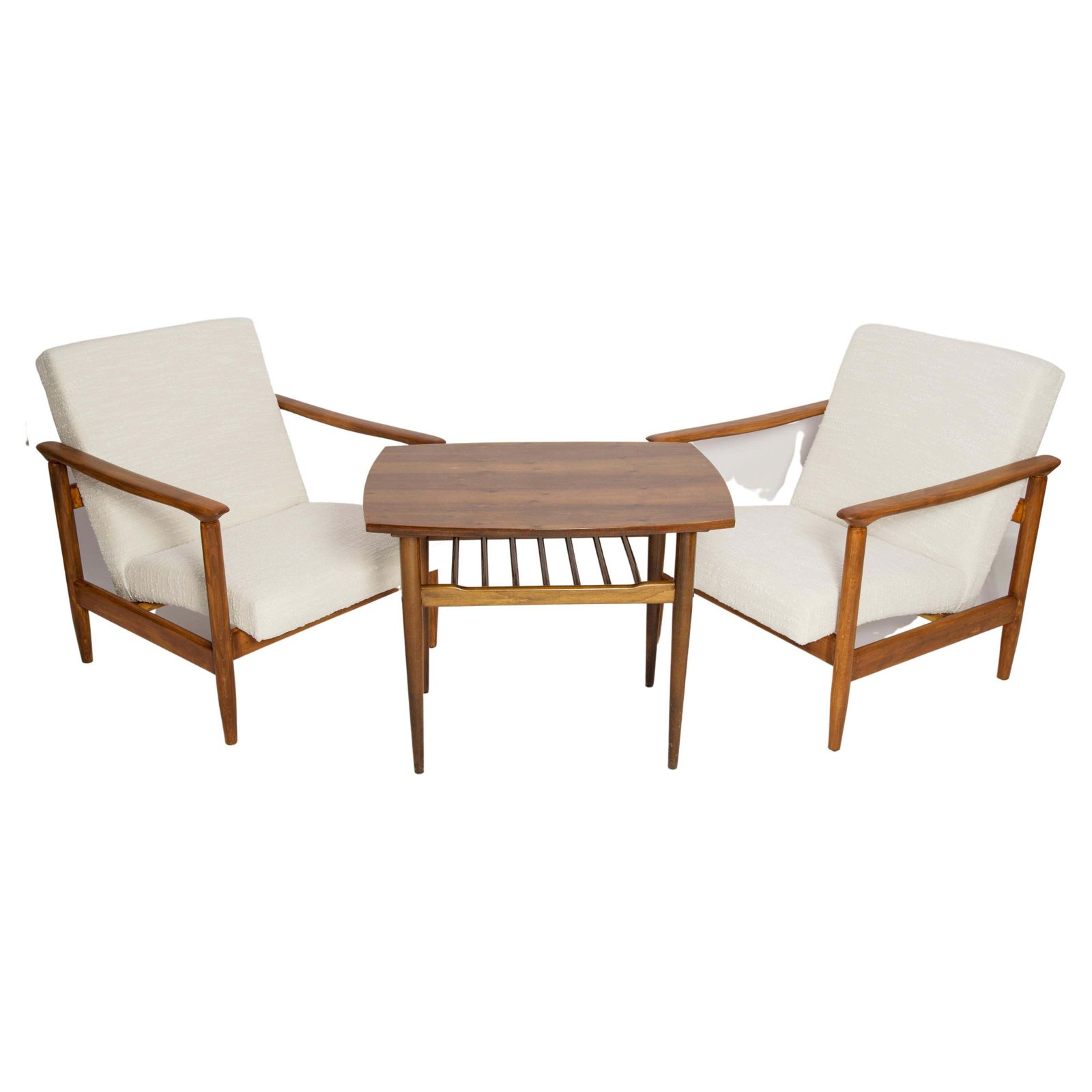 Paar Mid Century Witte Bouclé Fauteuils En Tafel, Edmund Homa, Europa, Jaren 1960