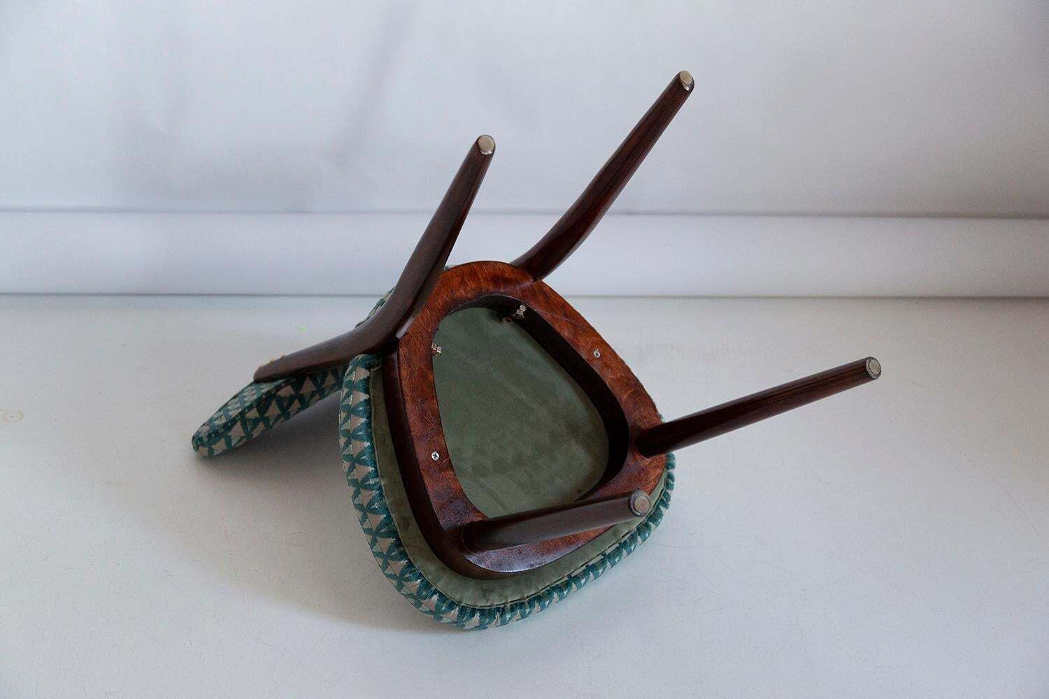 photo vintage Set Of Six Mid Century Heart Chairs In Amuleto Green Velvet, Europe, 1960s