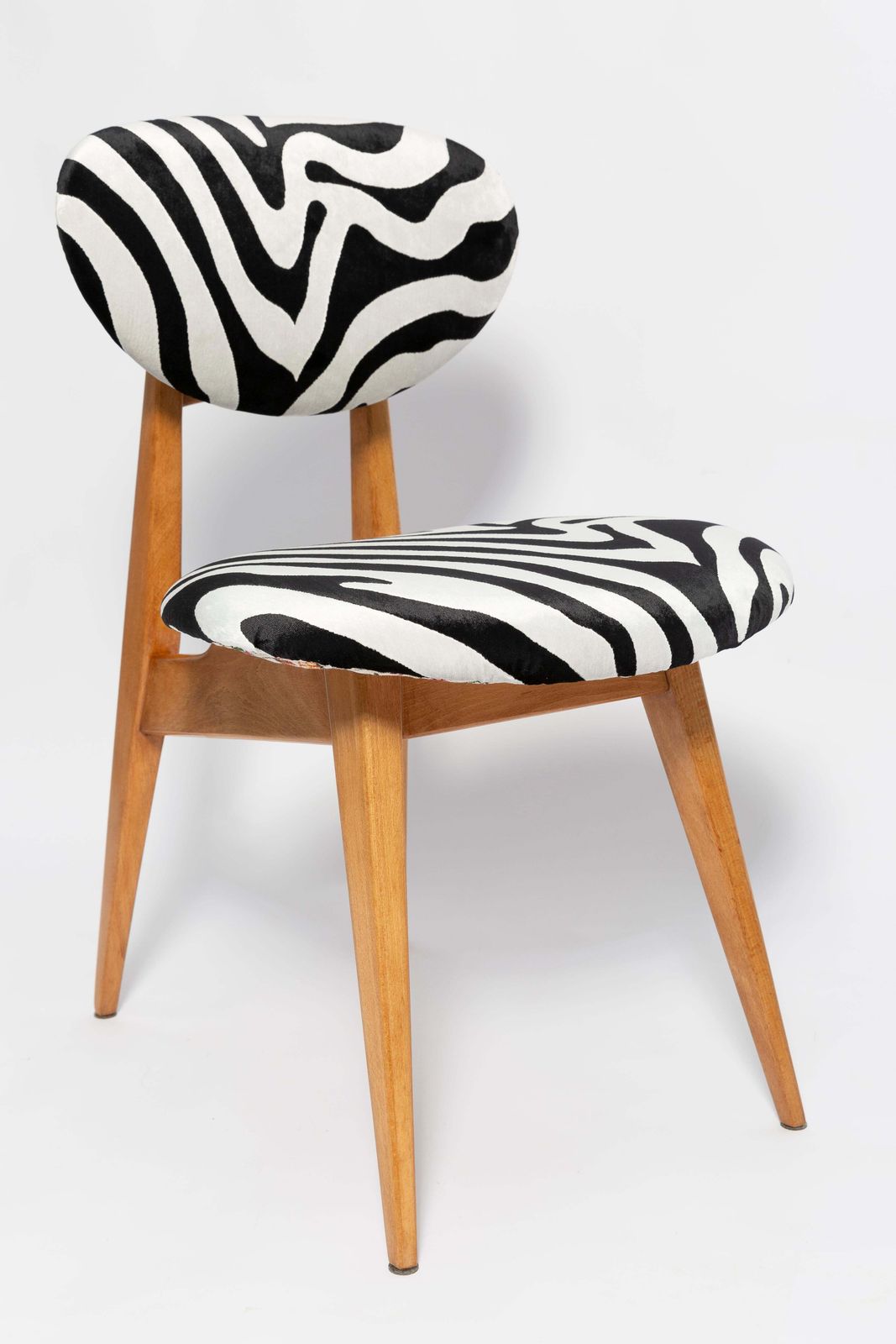 Set Of Six Mid Century Zebra Chairs, Type 200/128 By J. Kedziorek, Europe, 1960s photo Furniture