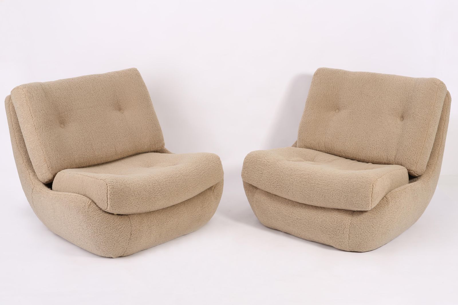 photo vinterior 20th Century Camel Boucle Set Of Atlantis Sofa And Armchairs, Europe, 1960s