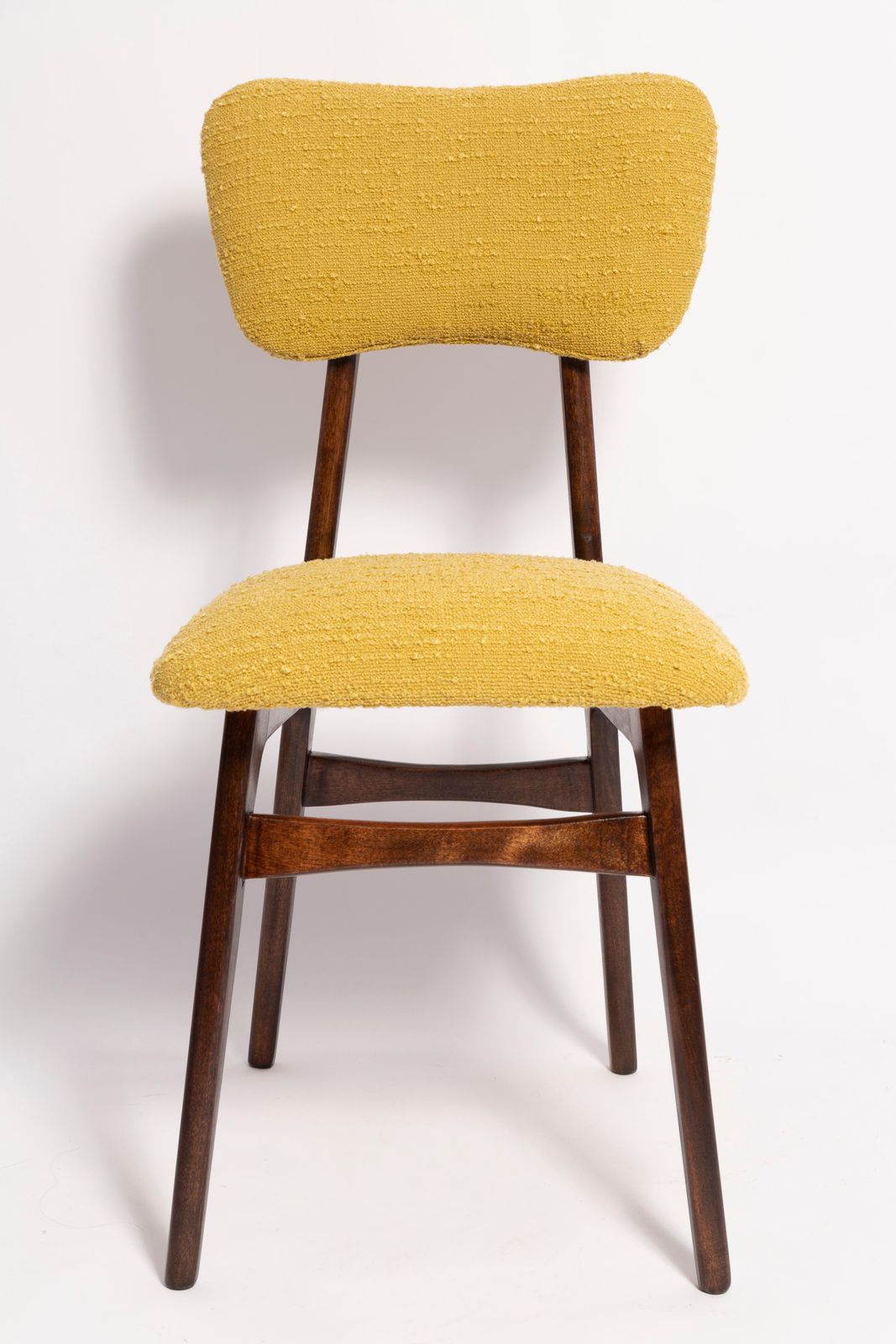 photo for sale Set Van Acht Mid Century 'Butterfly' Eetkamerstoelen, Geel Bouclé, Europa, Ca. Jaren 1960