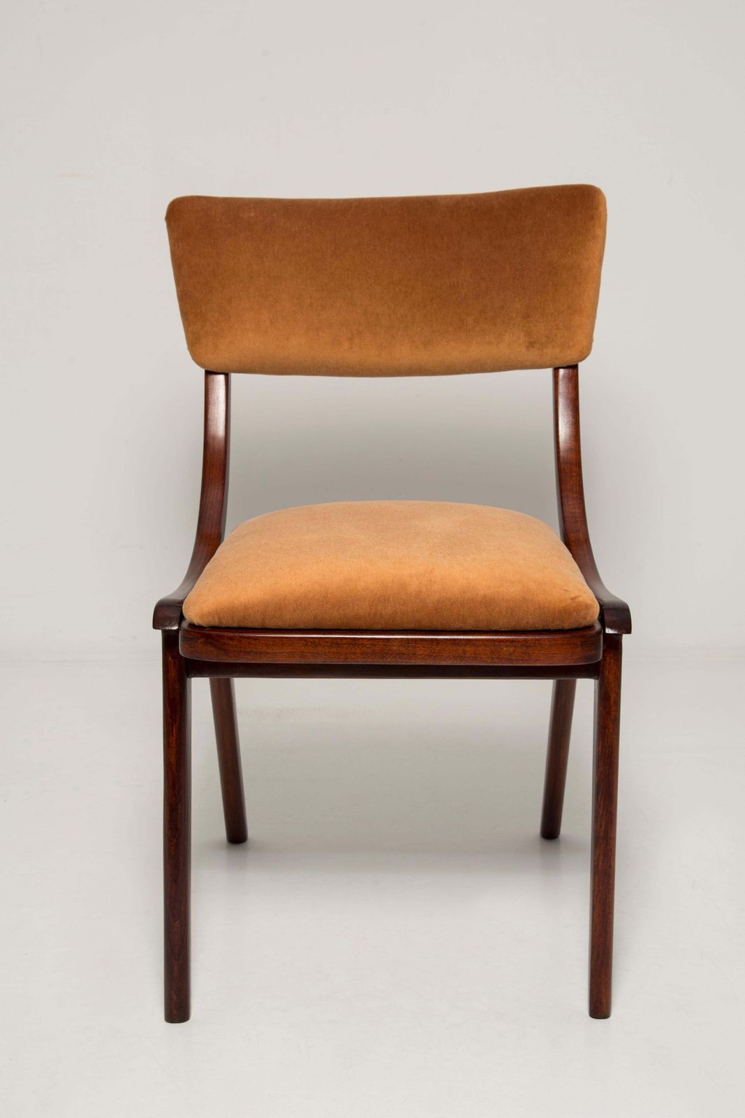 Acht Mid Century Modern Bumerang Stoelen, Bruin Beige Velours, Polen, Jaren 1960 photo furniture
