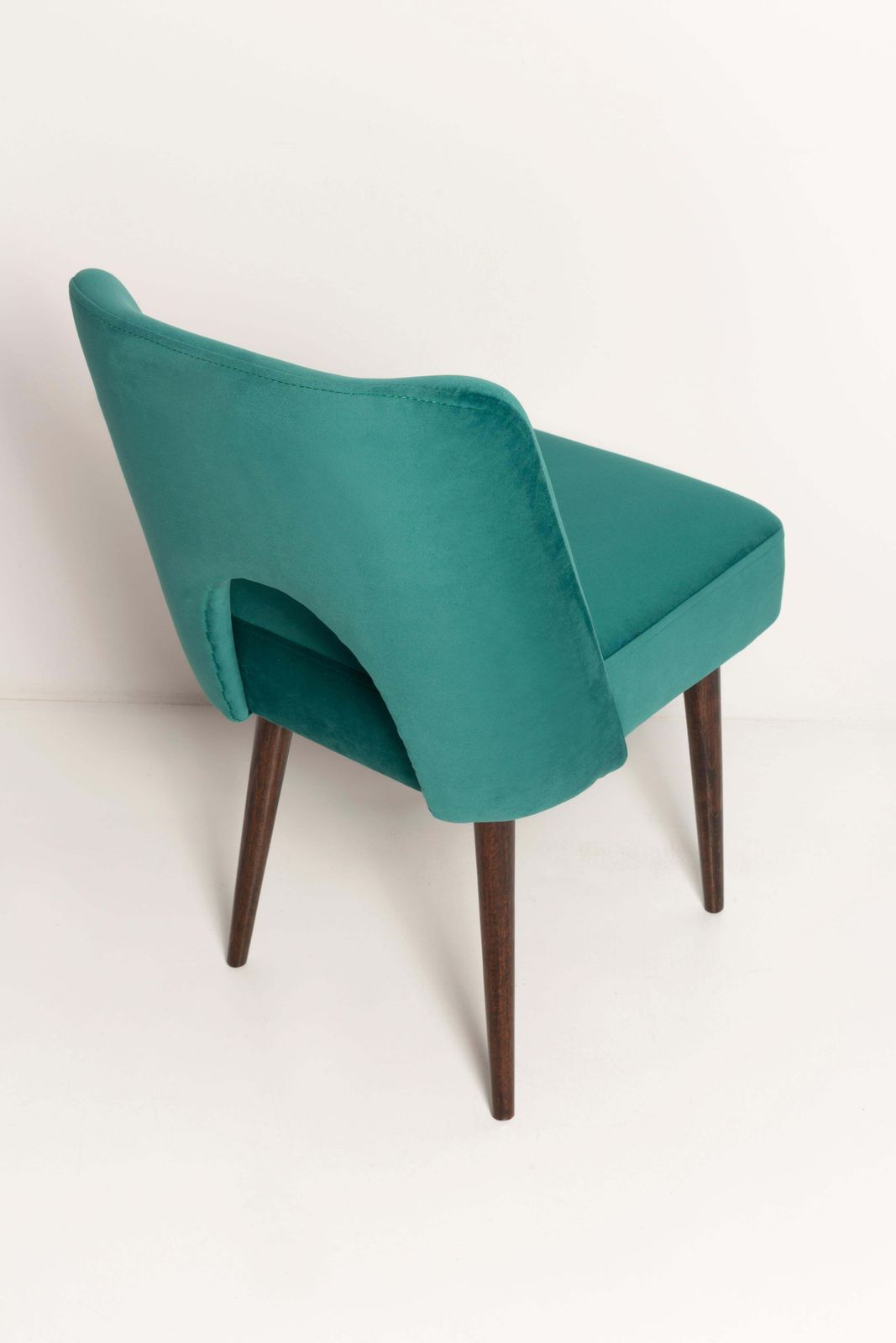 photo vinterior Set Of Nine Dark Green Velvet 'Shell' Chairs, Europe, 1960s