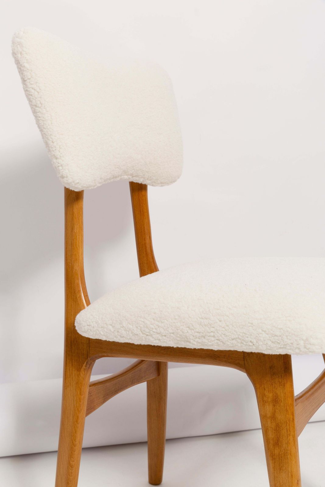 Set Of Twelve 20th Century Cream Boucle Butterfly Chairs, 1960s, Poland photo 6123.0
