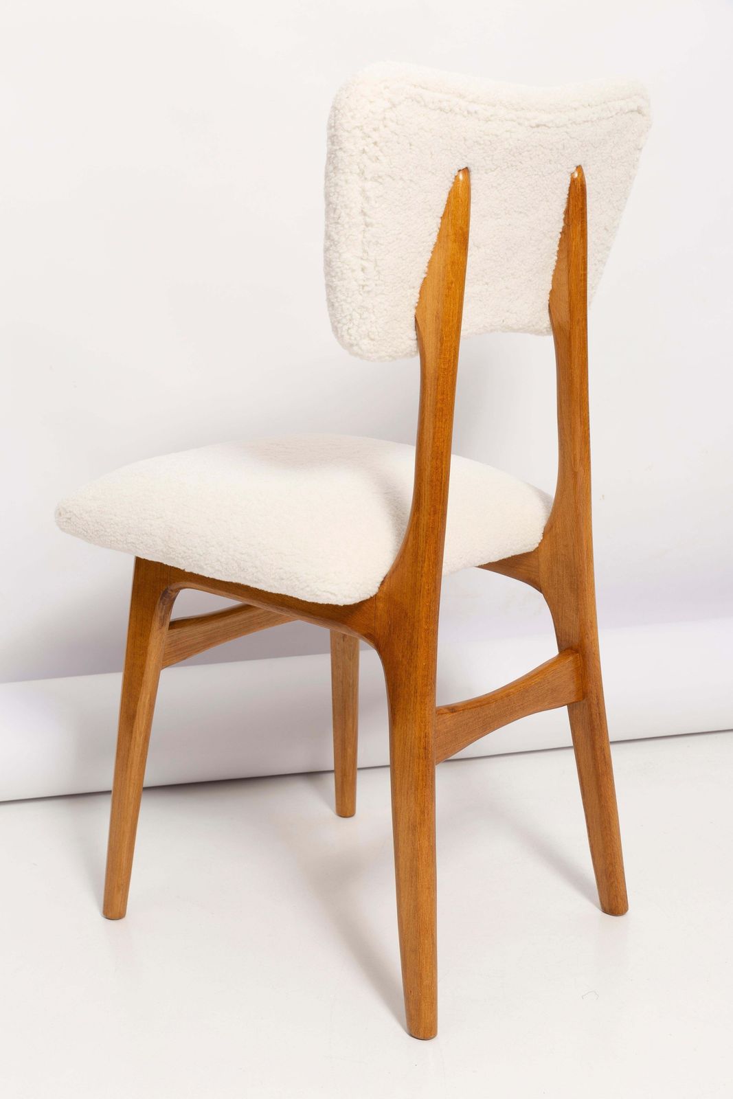 6123.0 Set Of Twelve 20th Century Cream Boucle Butterfly Chairs, 1960s, Poland photo