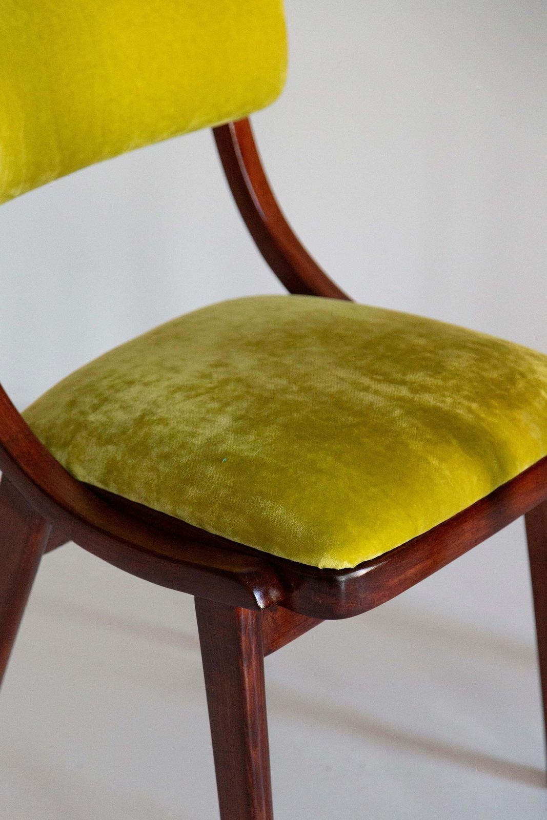 Ten Mid Century Modern Bumerang Chairs, Lime Velvet Plushy Dedar, Poland, 1960s photo 6795.0