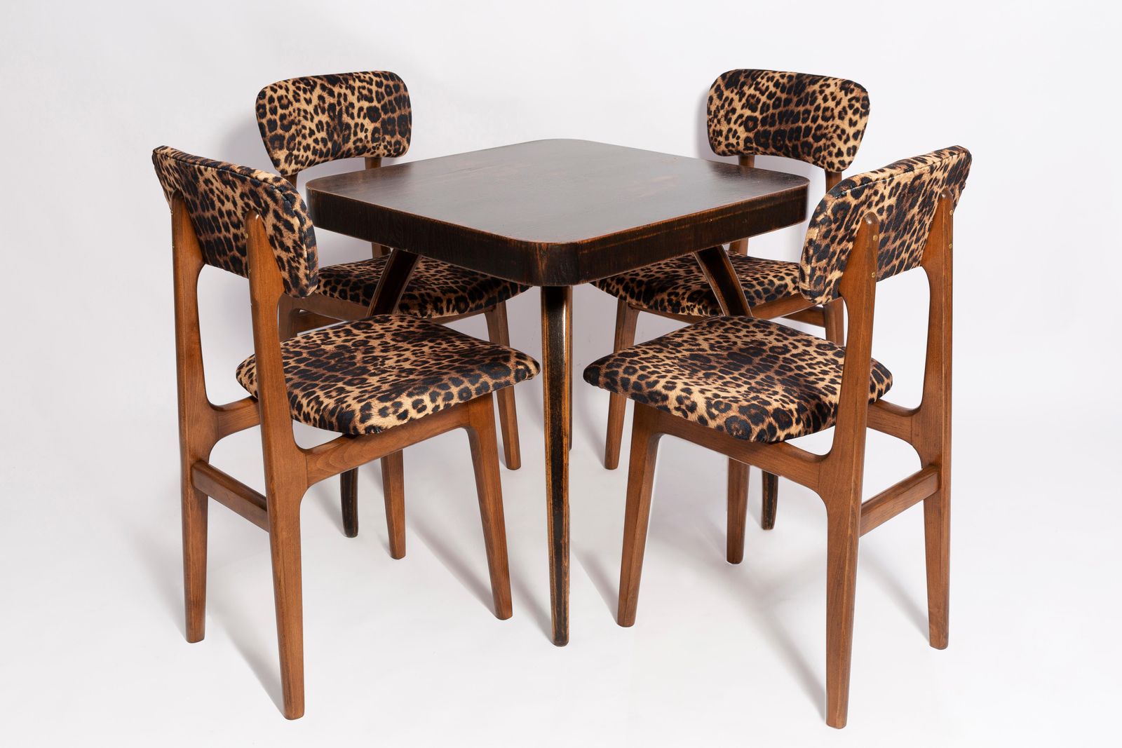 Mid Century Table By Jindřich Halabala And Set Of 4 Chairs, Europe, 1960s photo 3403.0