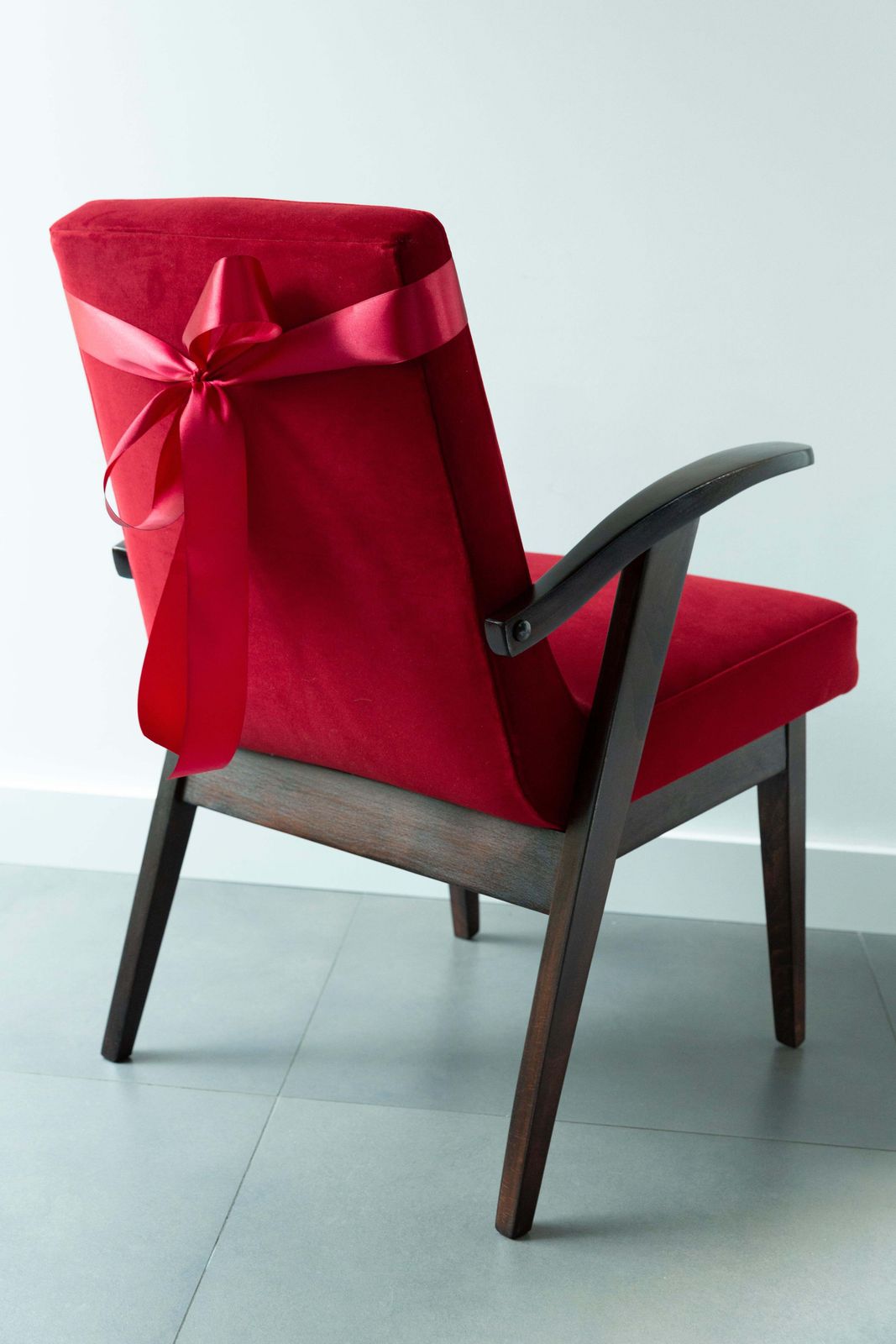 photo buy 20th Century Vintage Red Armchair By Mieczyslaw Puchala, 1960s