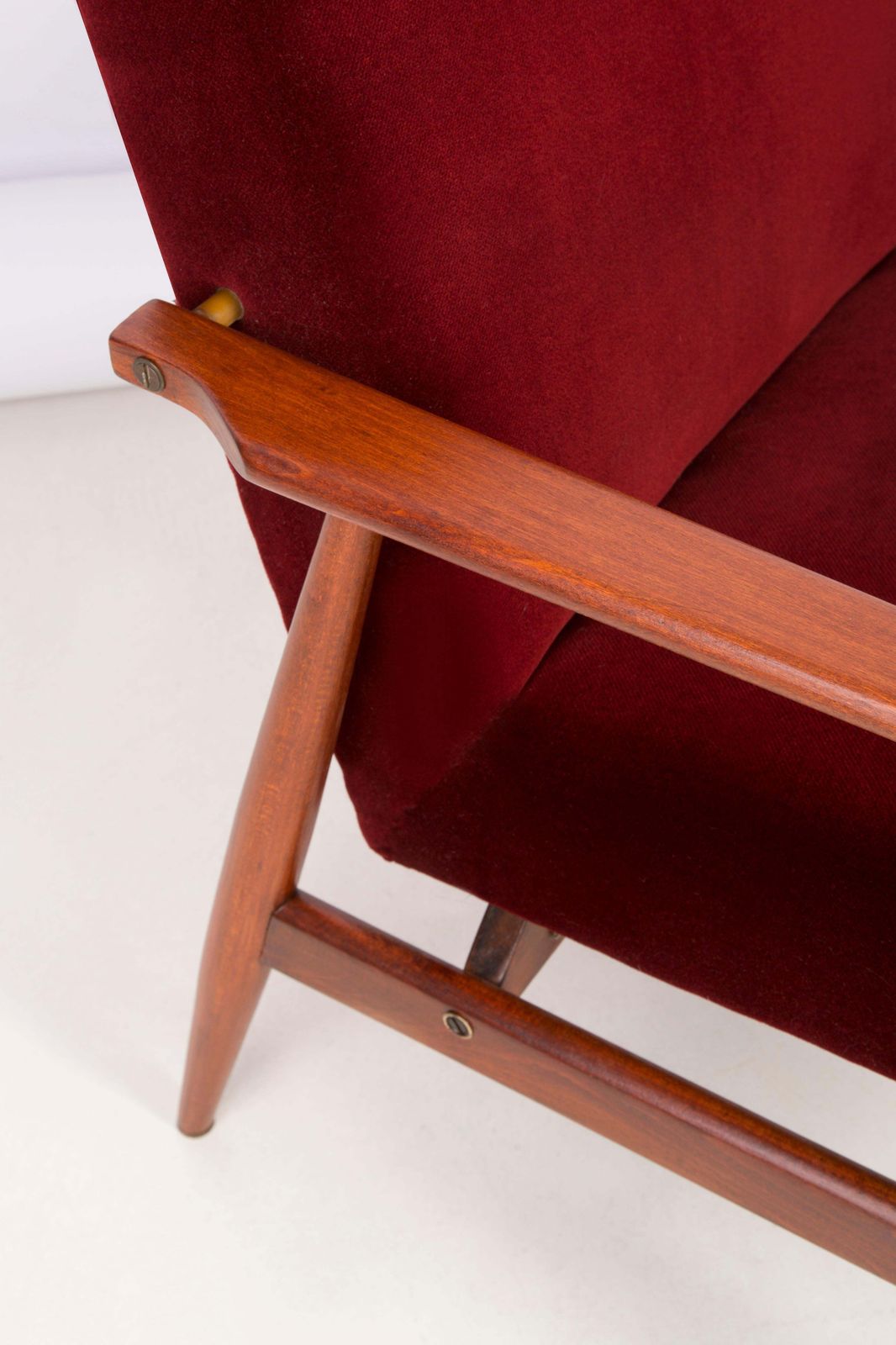 20e Eeuwse Dante Fauteuil In Bordeauxrood, H. Lis, Ca. Jaren 1960 photo 1019.0