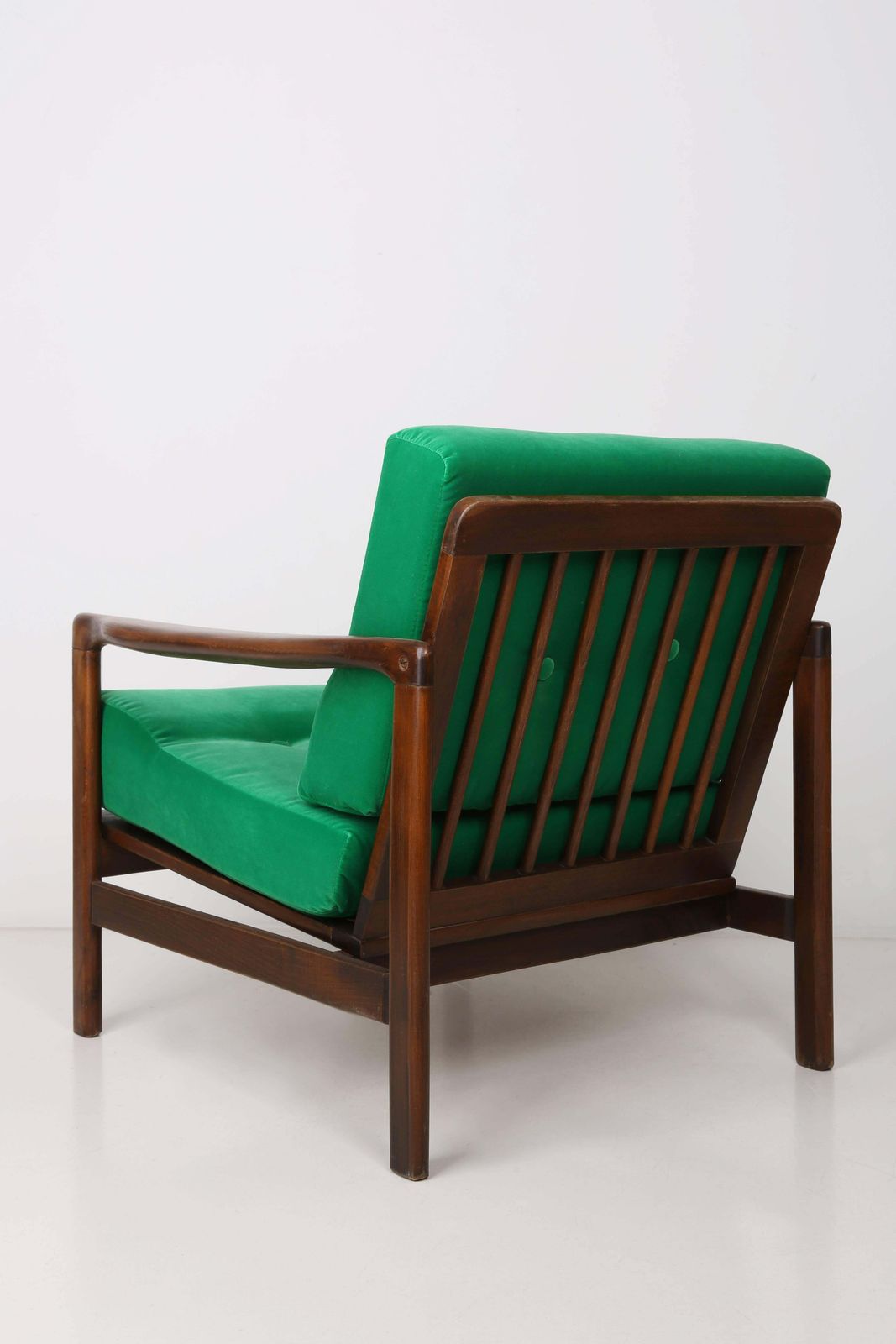 B 7522 Armchair, Poland, 1960s photo Furniture