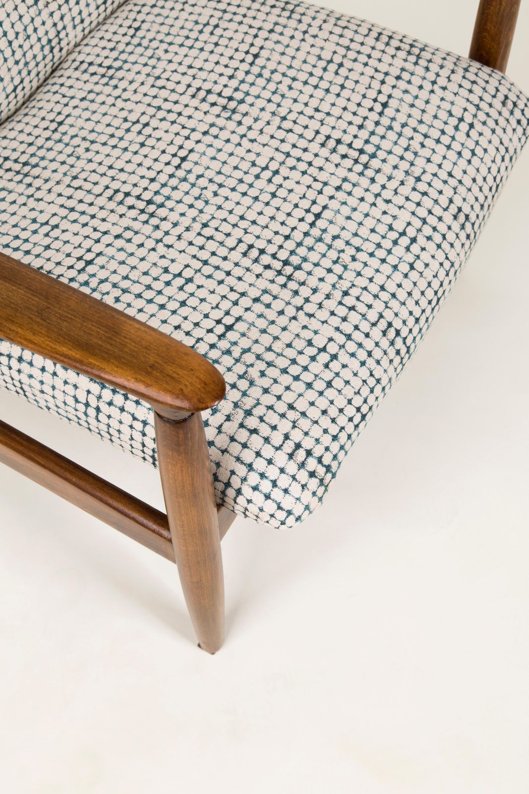 photo for sale Mid Century Wit En Aqua Vintage Fauteuil Met Hocker, Edmund Homa, Europa, Jaren 1960