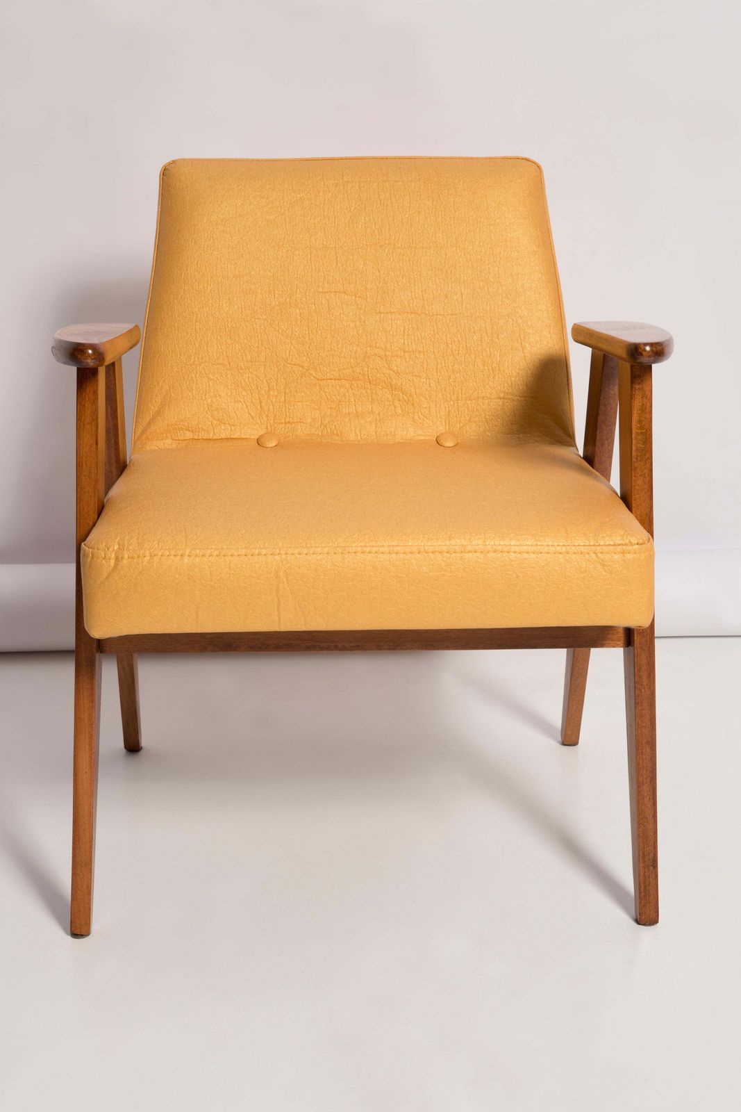 1361.0 Midcentury 366 Club Armchair In Gold Pineapple Leather, Jozef Chierowski, 1960s photo